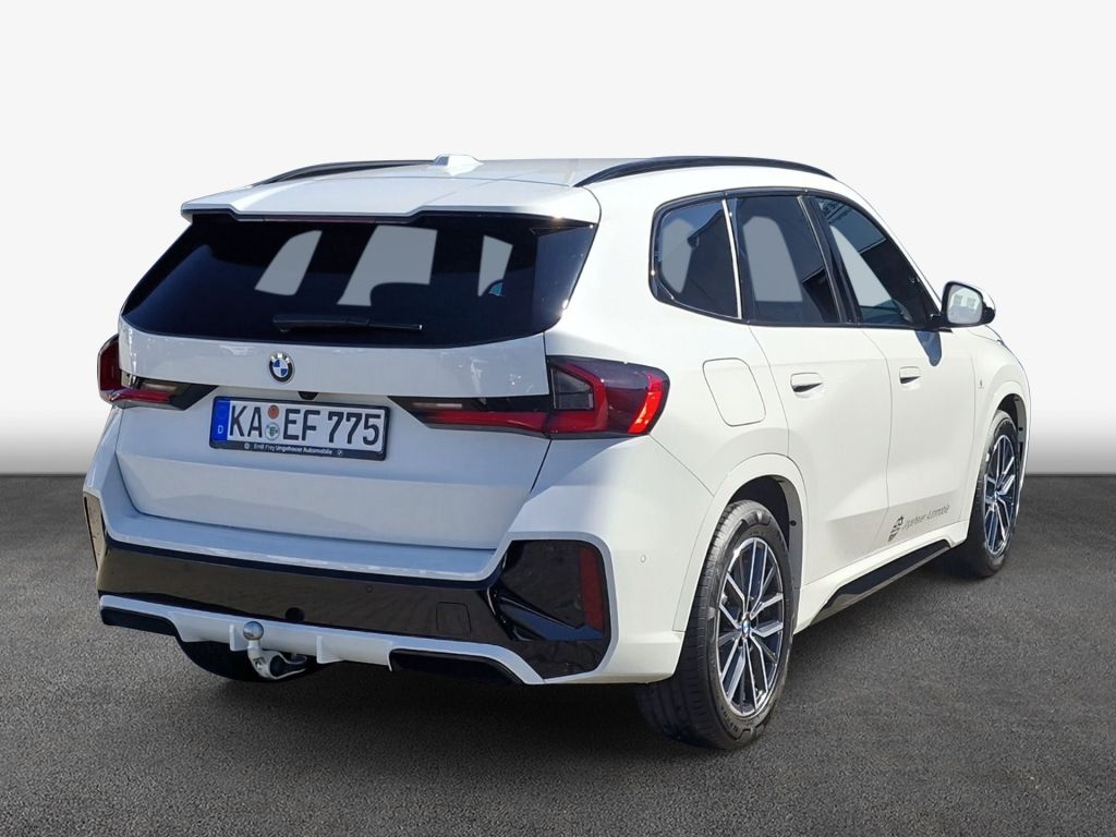BMW X1 xDrive23i M Sportpaket - Samsaru's Car Outlet