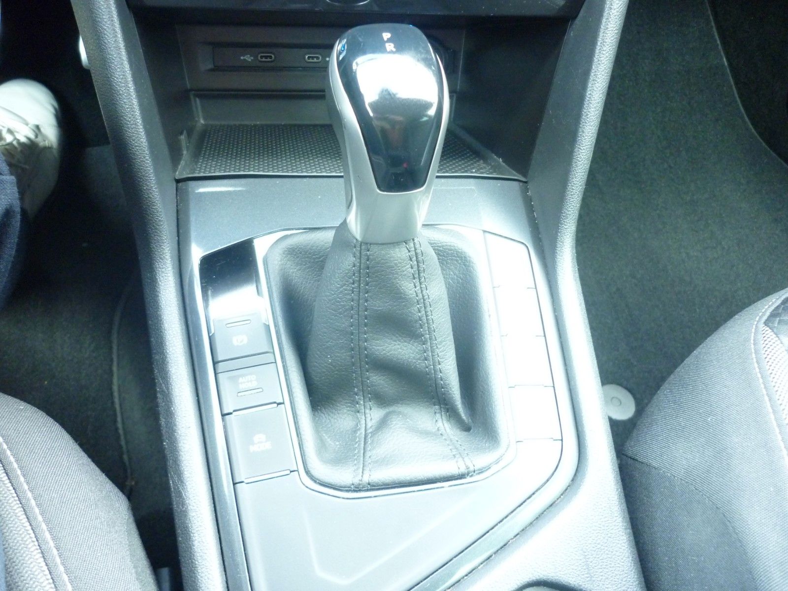 Volkswagen Tiguan 1.5 TSI Active - Samsaru's Car Outlet