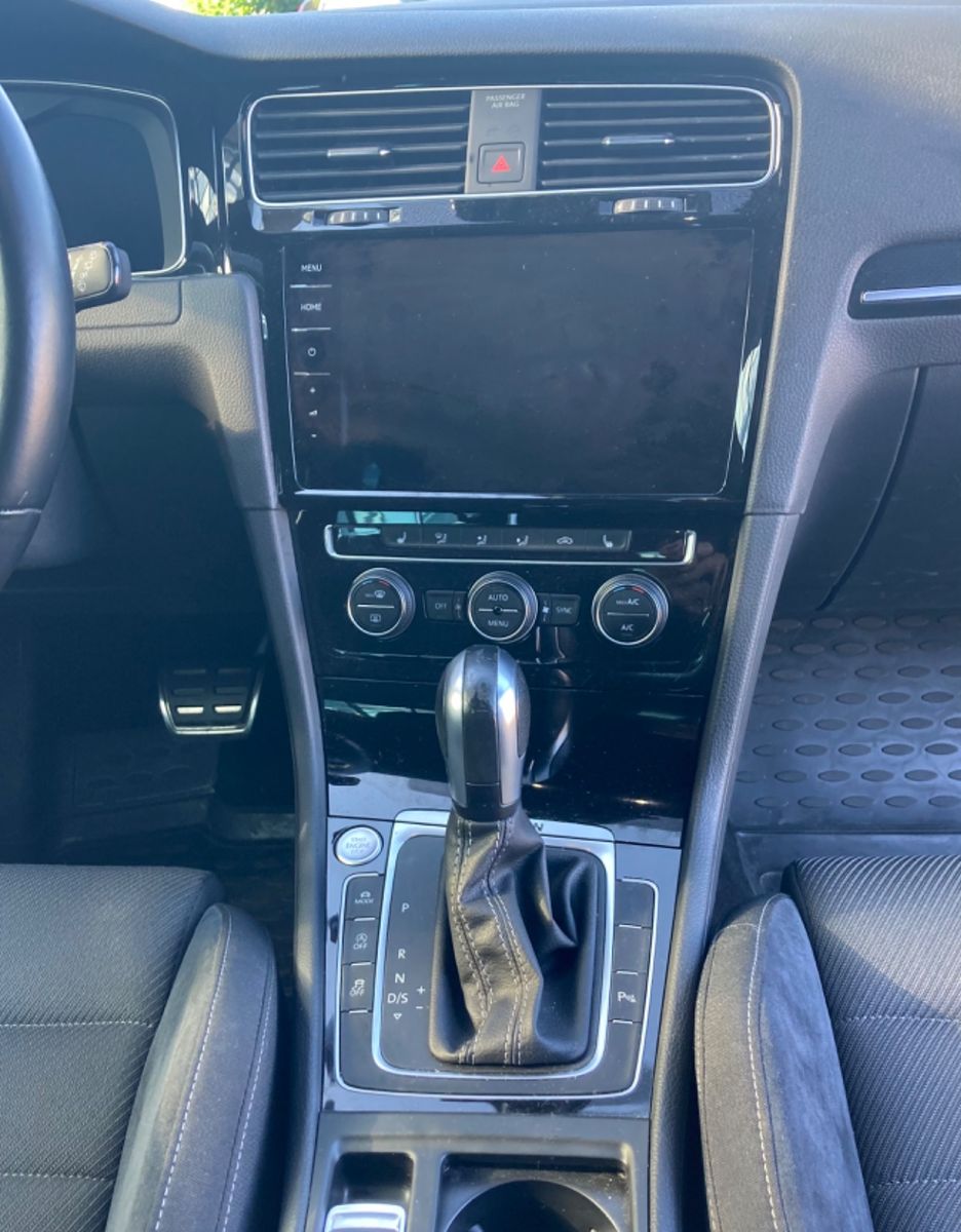 Volkswagen Golf VII Variant R 4Motion - Samsaru's Car Outlet