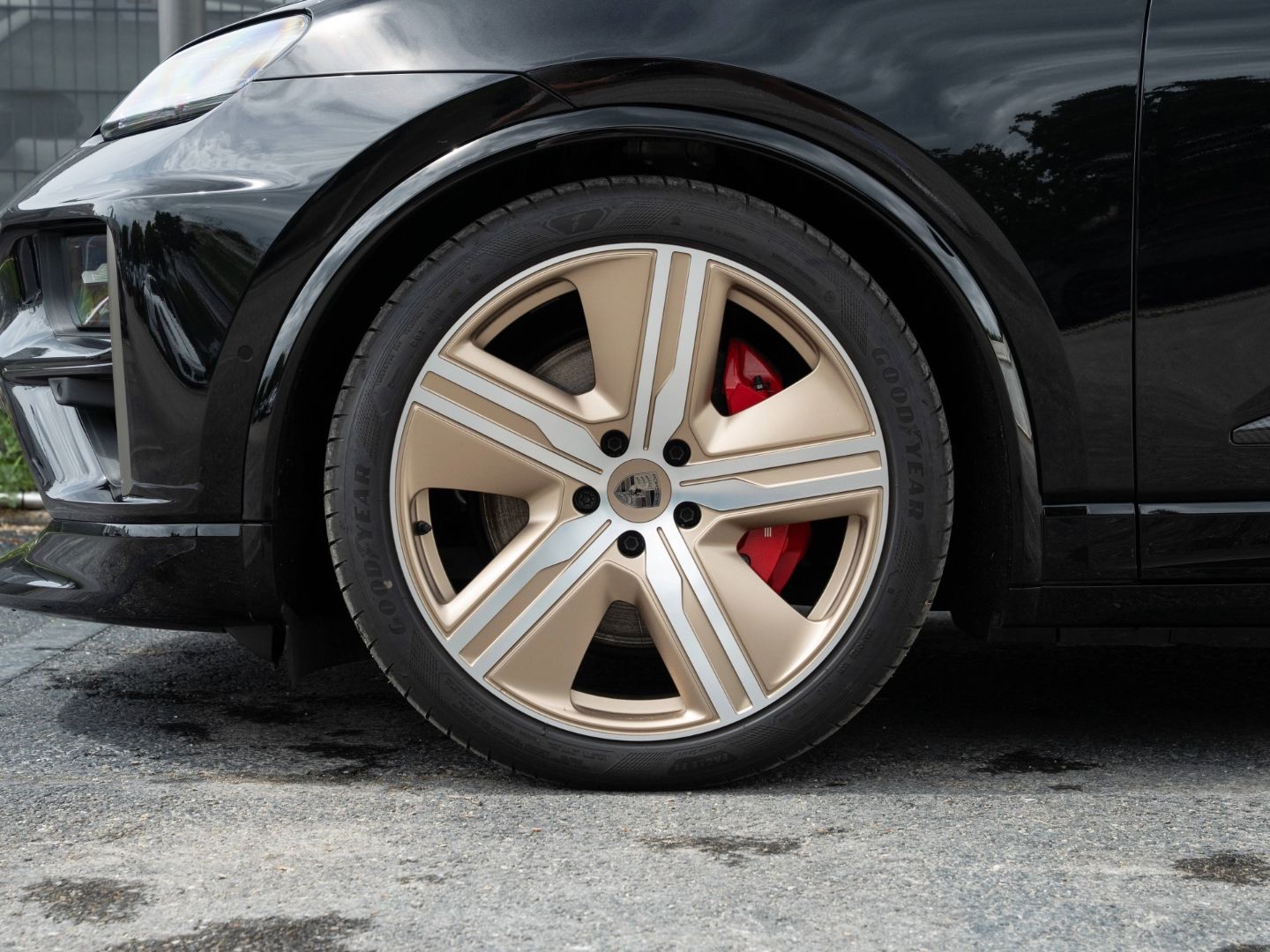 Porsche Macan Turbo Burmester AHK AR HUD Surround View