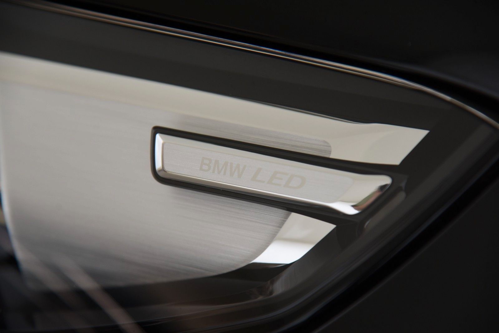 BMW X1 xDrive23d M Sportpaket - Samsaru's Car Outlet