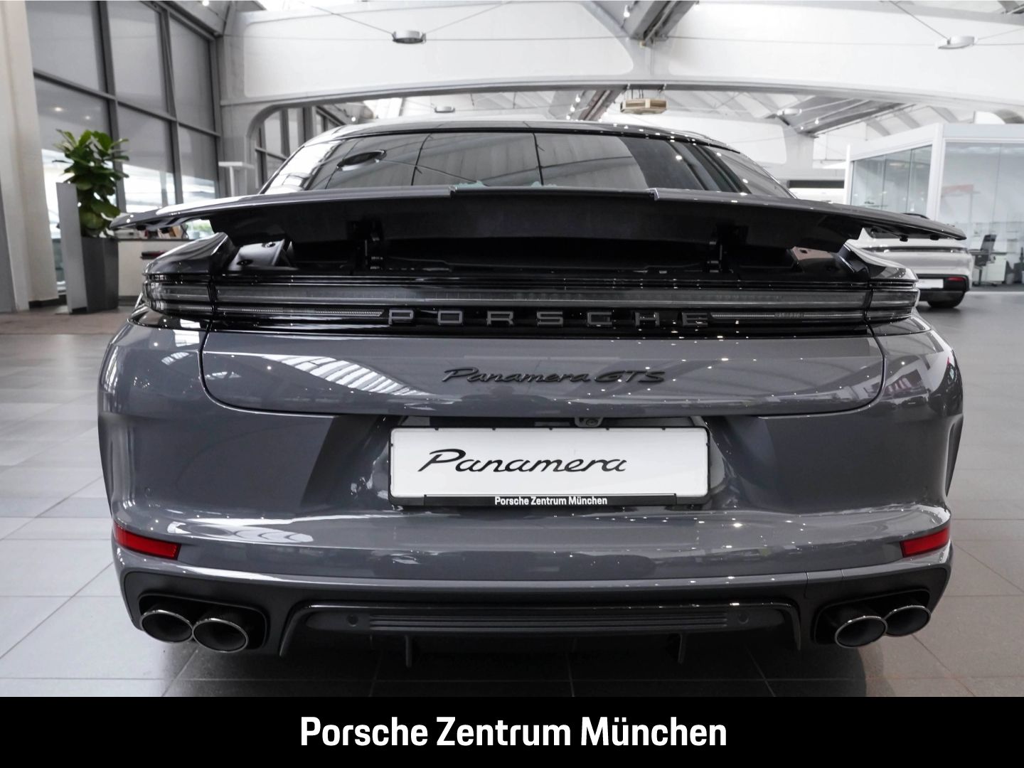 Porsche Panamera GTS LED-Matrix Sportabgas InnoDrive