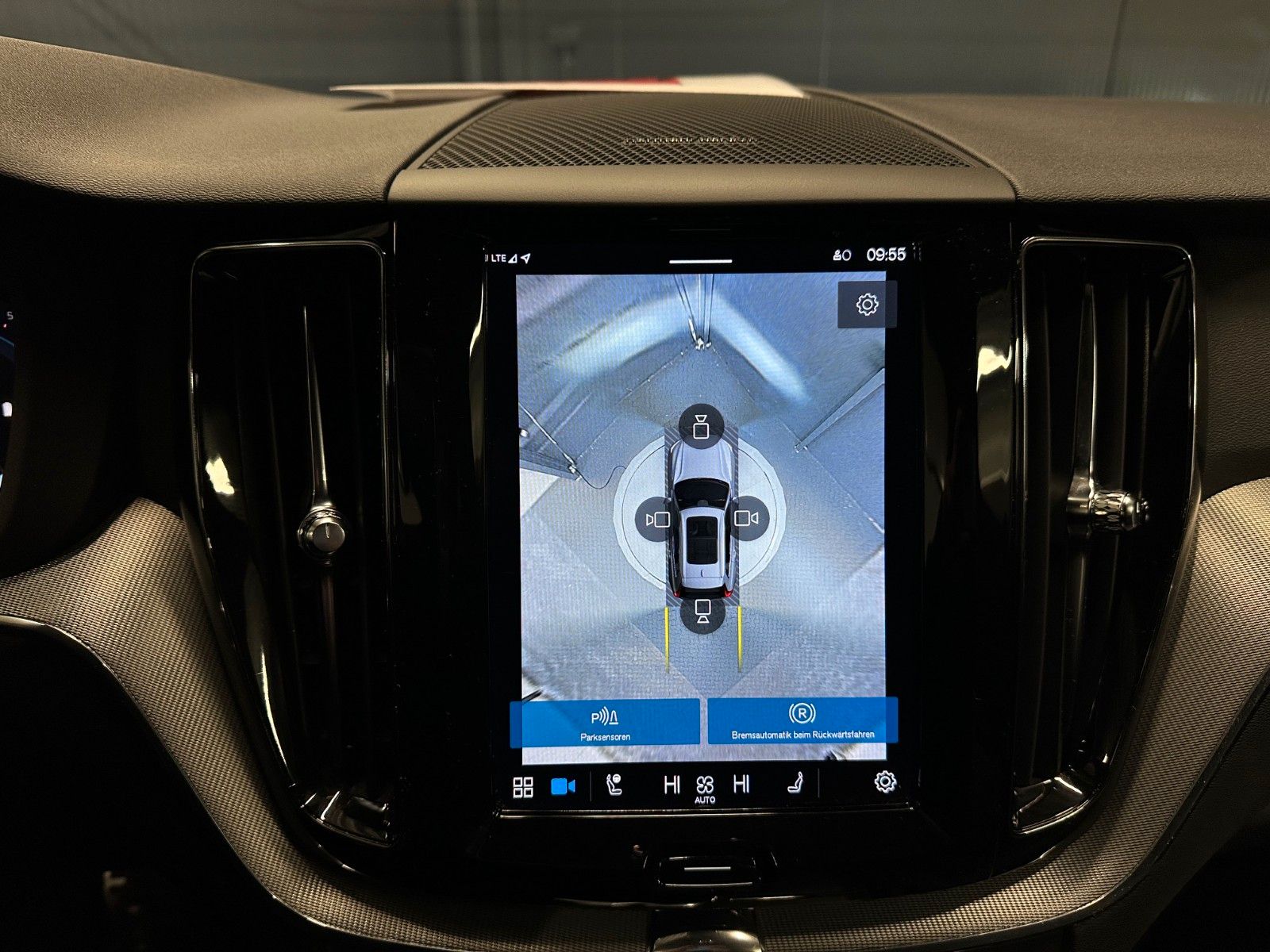 Volvo XC60 R-Design AWD *19Zoll*AHK*360°*Harman/Kardon