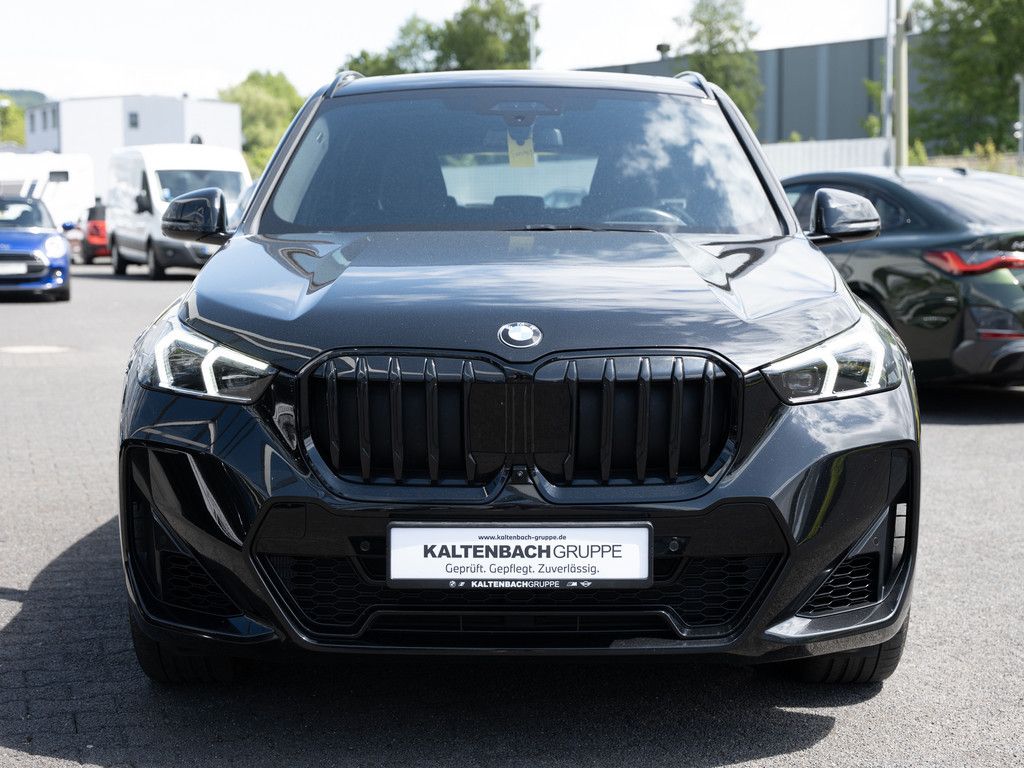 BMW X1 xDrive23i M-Sport - Samsaru's Car Outlet
