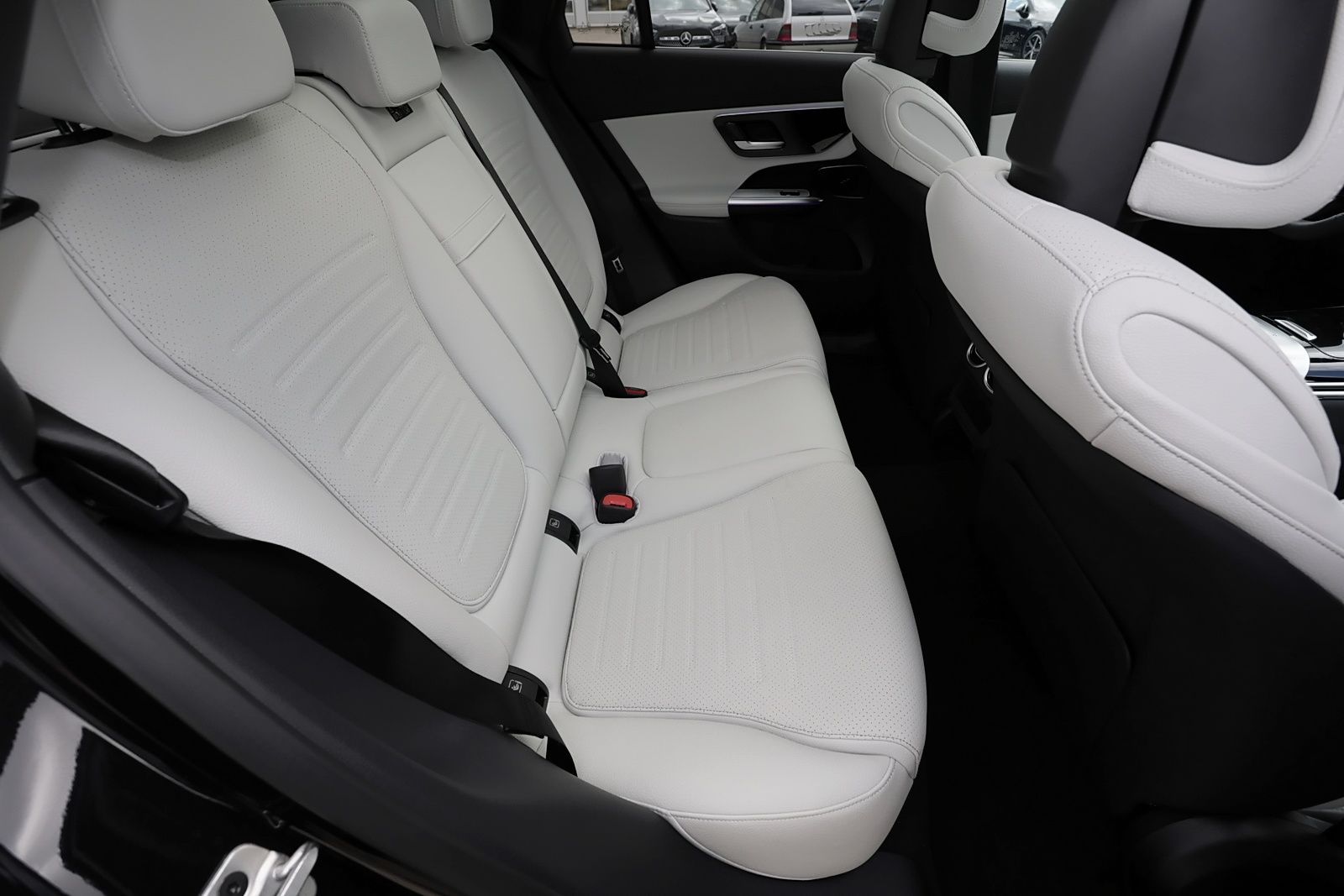 Mercedes-Benz GLC 220 d 4M AMG Leder Grau+Pano+AHK+Distronic