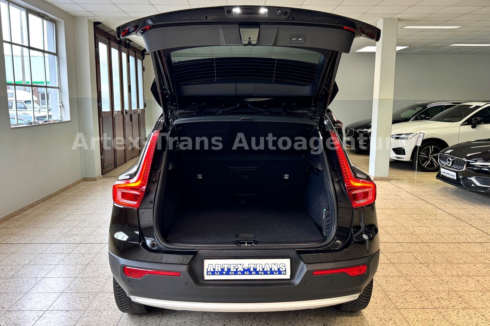 Volvo XC40 T4 Recharge Plug-In Hybrid /NAV/SHZ/AHK/ACC