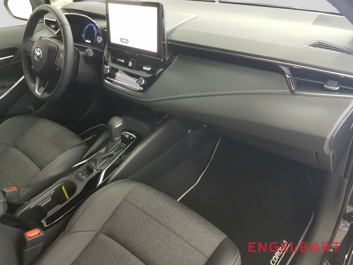 Toyota Corolla 1.8 Hybrid - Samsaru's Car Outlet