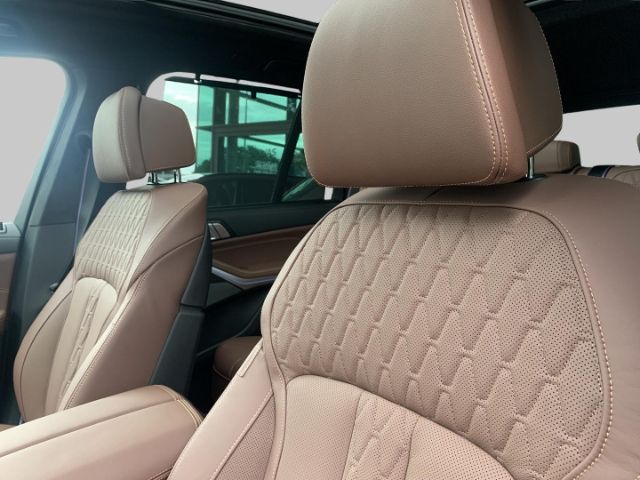 BMW X5 XDRIVE50E Sportpaket HUD Luftfederung AD Nive