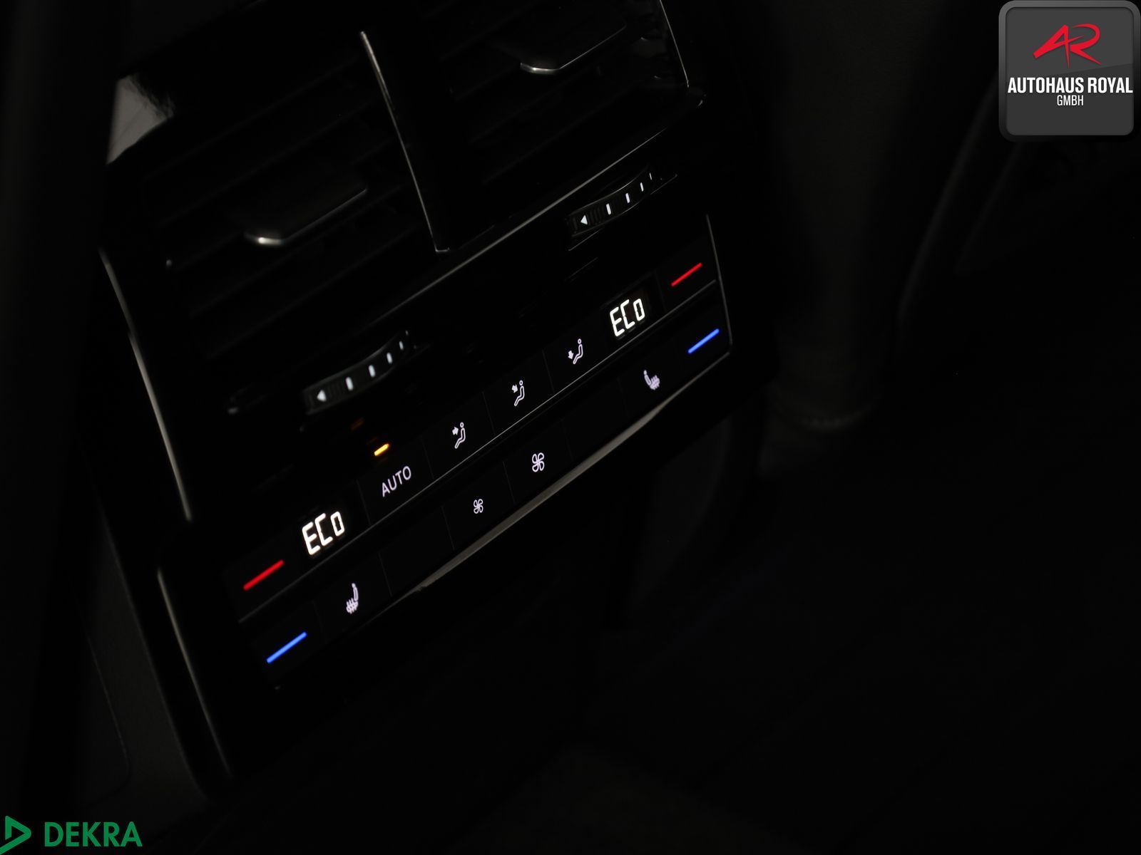 Volkswagen Touareg 4.0 TDI V8 4M R LINE NACHTSICHT,HEADUP