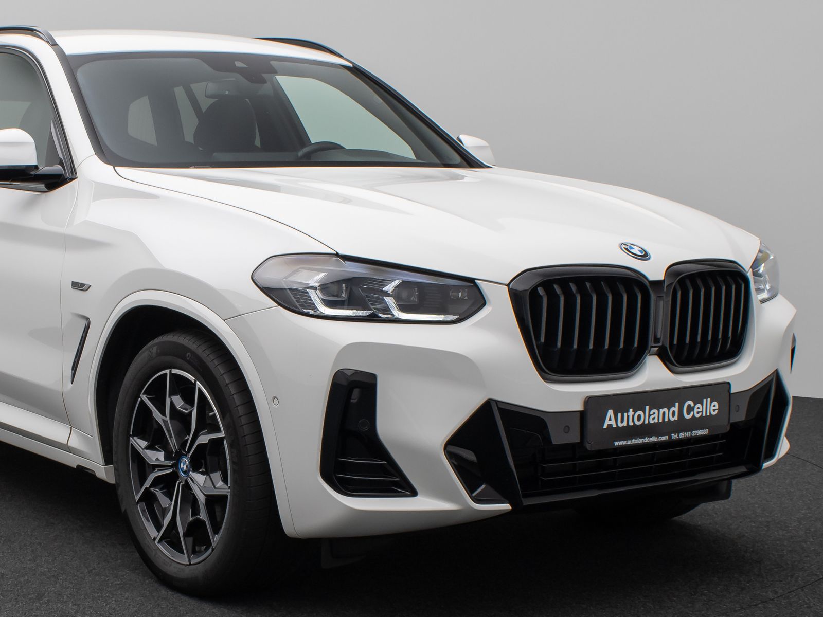 BMW X3 xD30e M Sport - Samsaru's Car Outlet