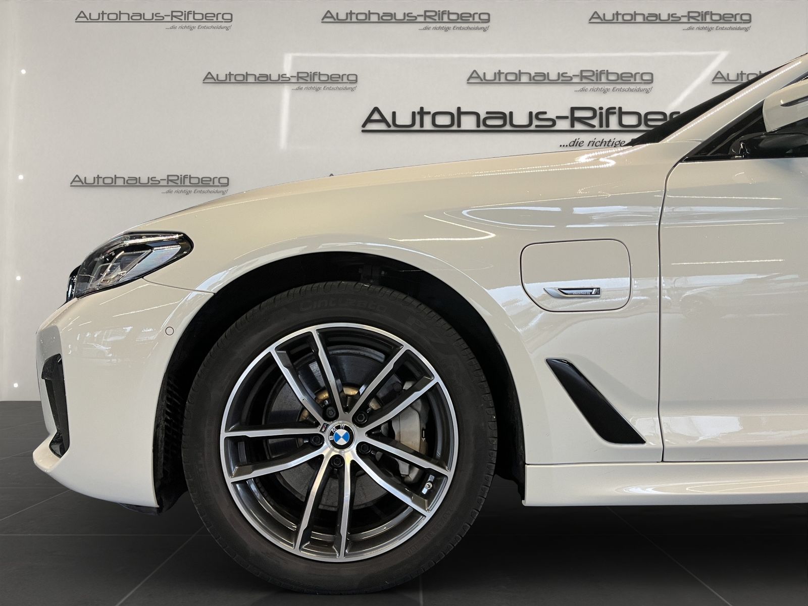 BMW 530  e LIMOUSINE xDrive M Sport/AHK/LIVE COCKPIT