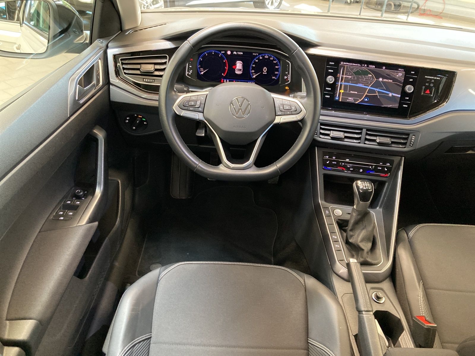 Volkswagen Taigo TSI Style - Samsaru's Car Outlet