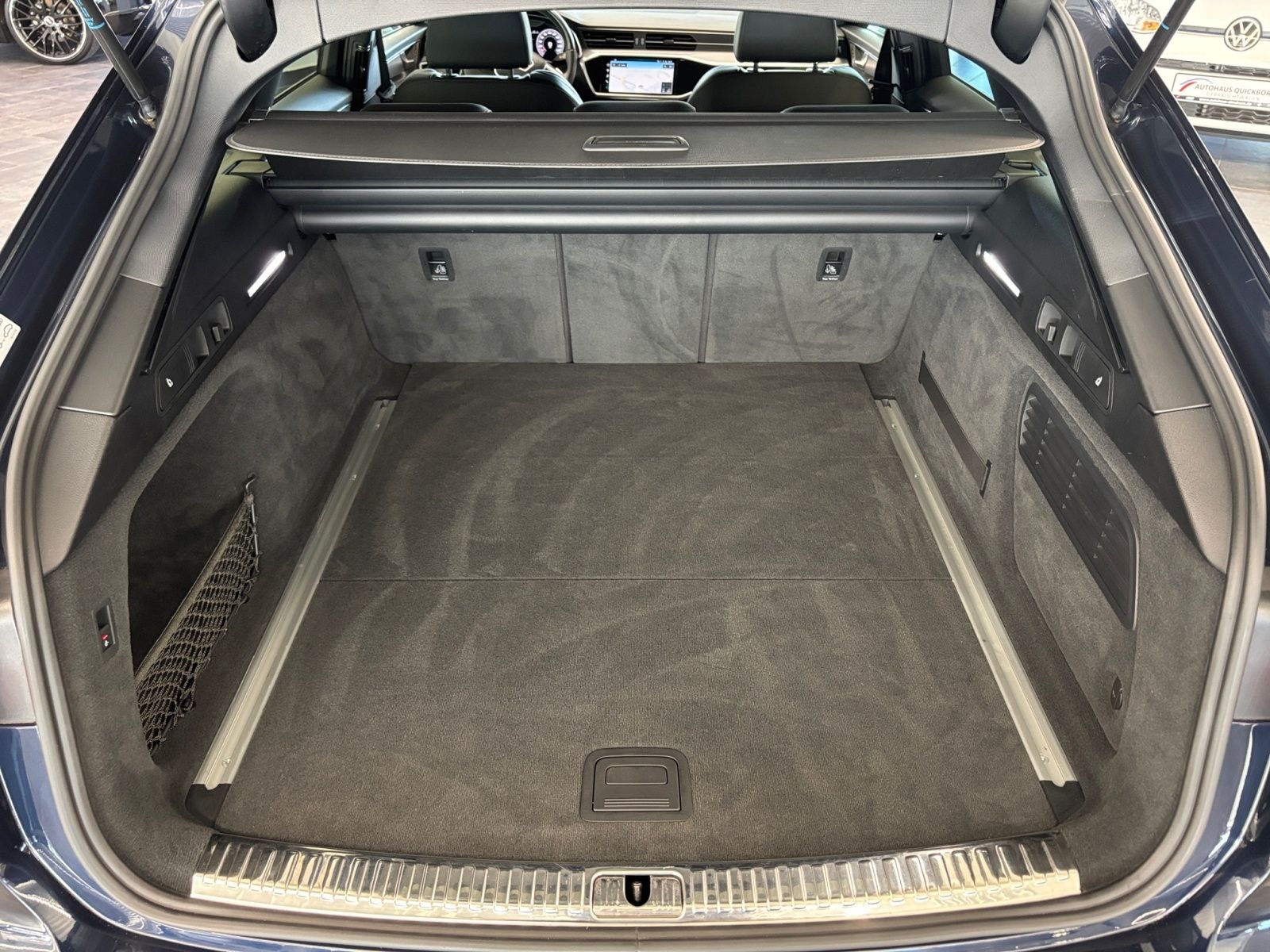Audi A6 Avant 45 TFSI S line S tronic - Samsaru's Car Outlet