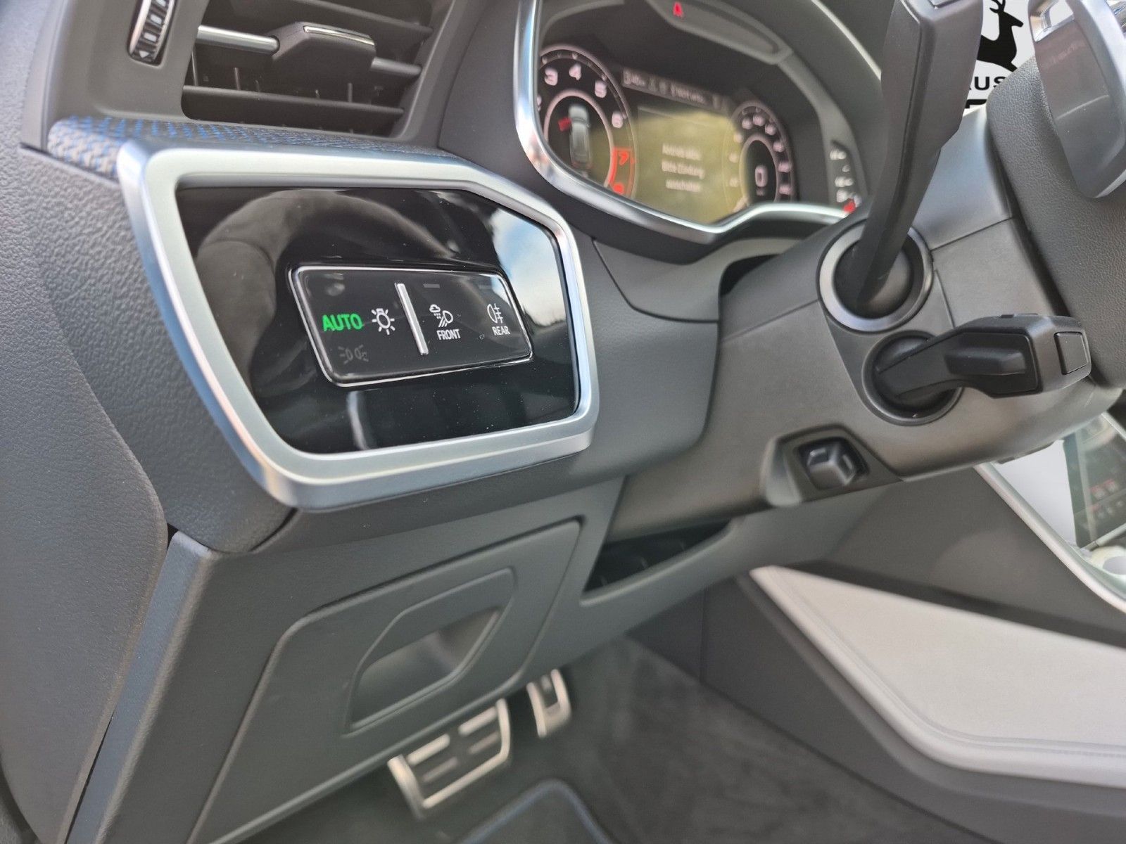 Audi RS6 Avant quattro perf. exclusive/Carbon/B&O/305