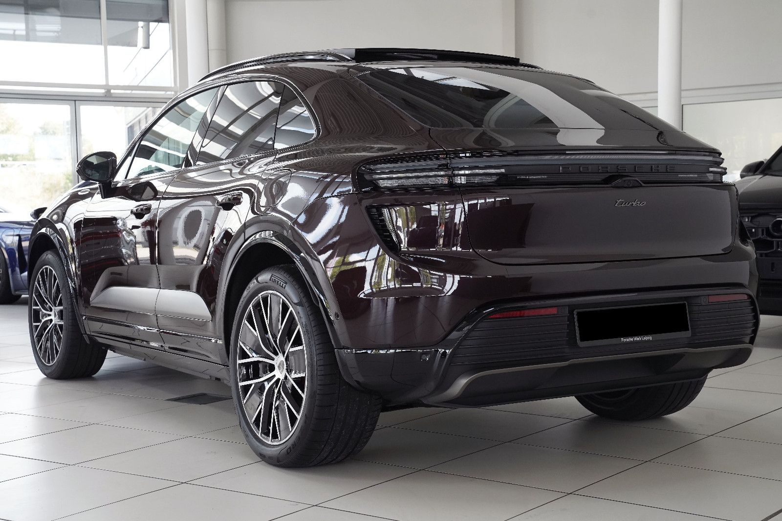 Porsche Macan Electric Turbo HUD Pano Chrono beluftung