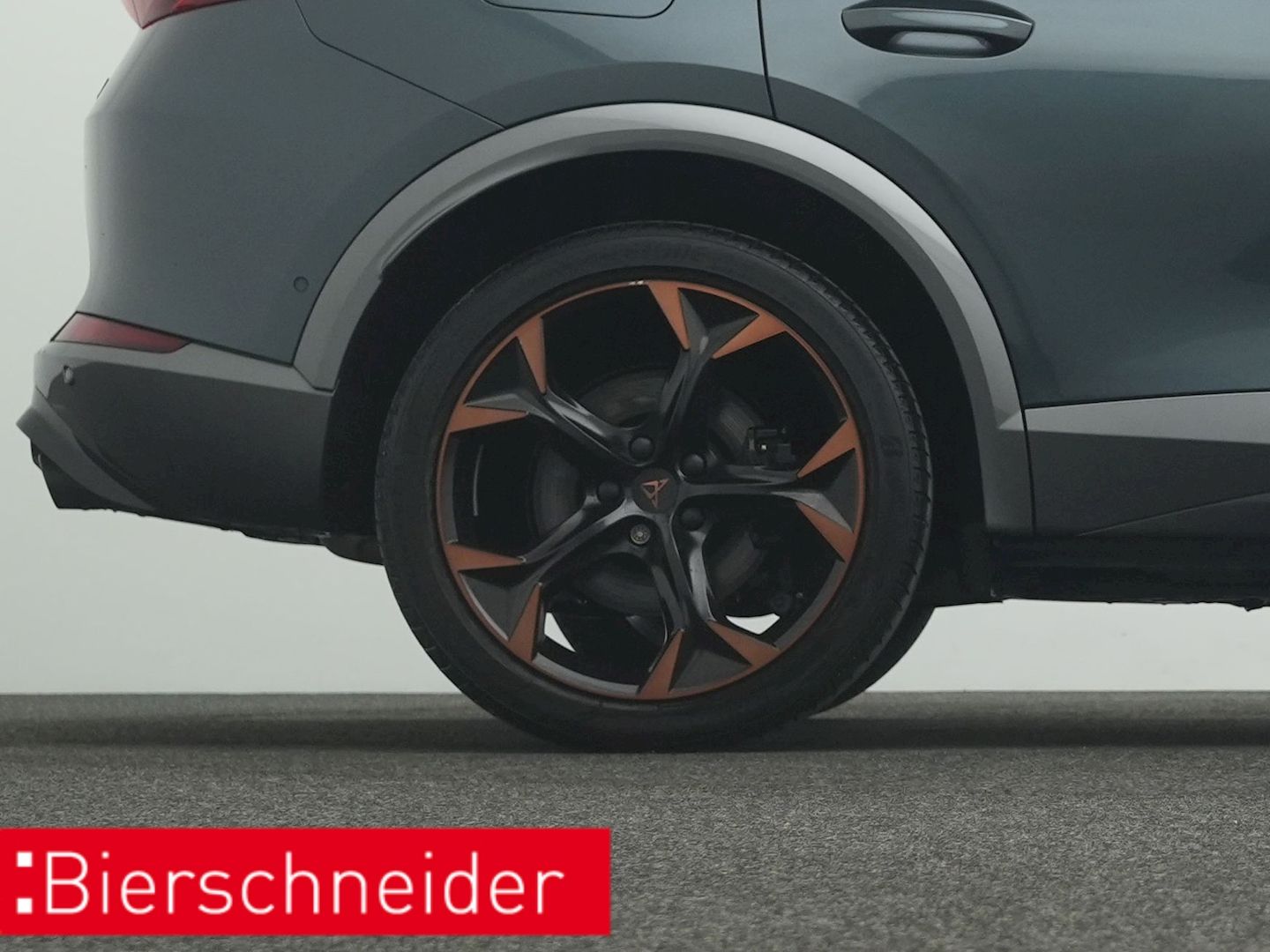 Cupra Formentor 2.0 TSI DSG 4Dr. VZ PANO AHK 360 eHECK