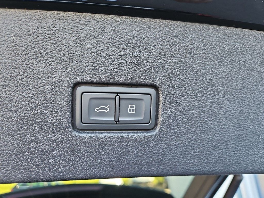 Audi Q8 55 TFSI quattro tiptronic *S line*Pano*AHK*