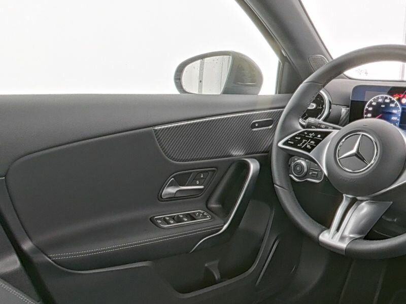 Mercedes-Benz A 200 PROGRESSIVE - Samsaru's Car Outlet