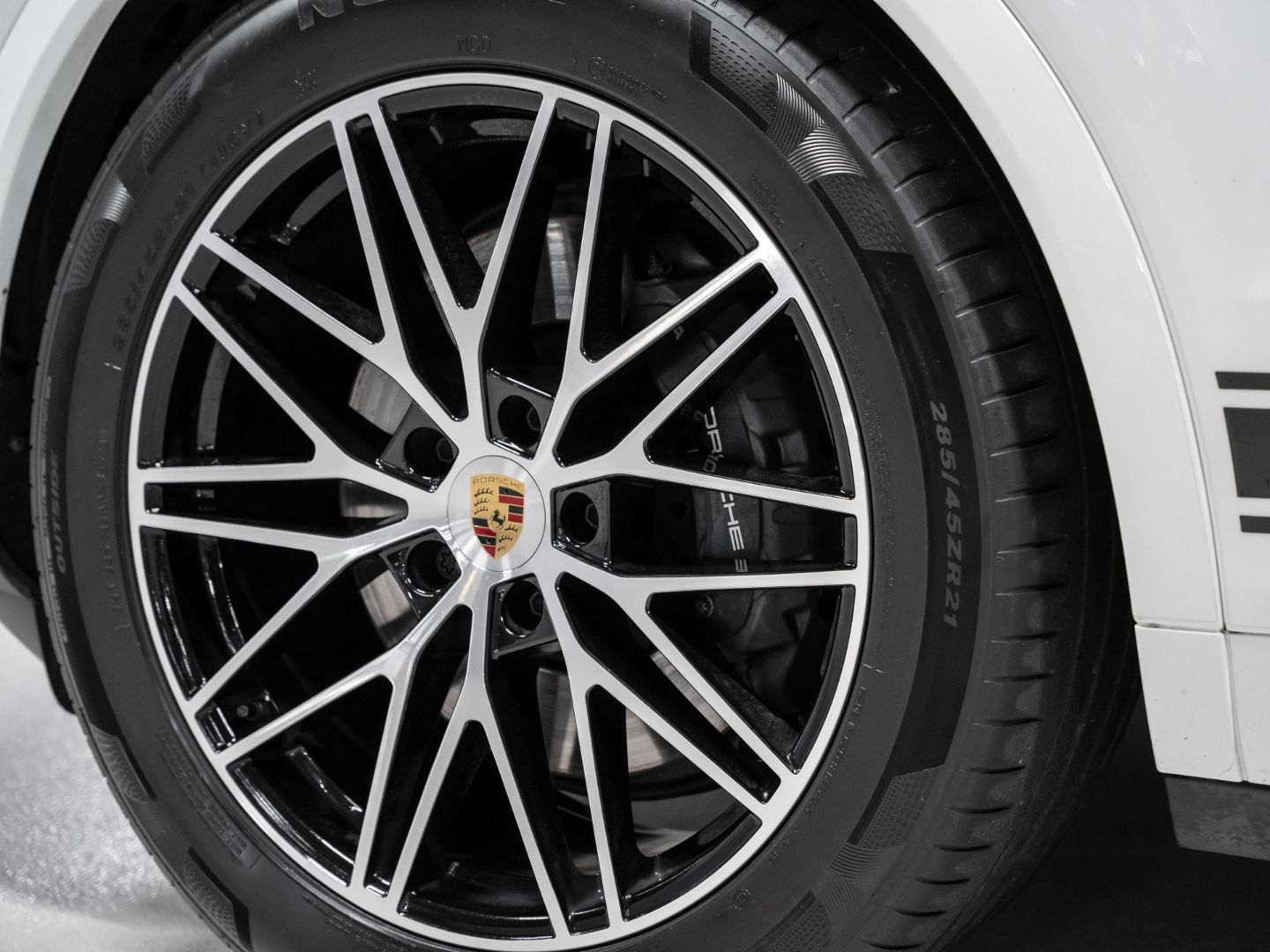 Porsche Cayenne E-Hybrid BOSE PASM HeadUp InnoDrive