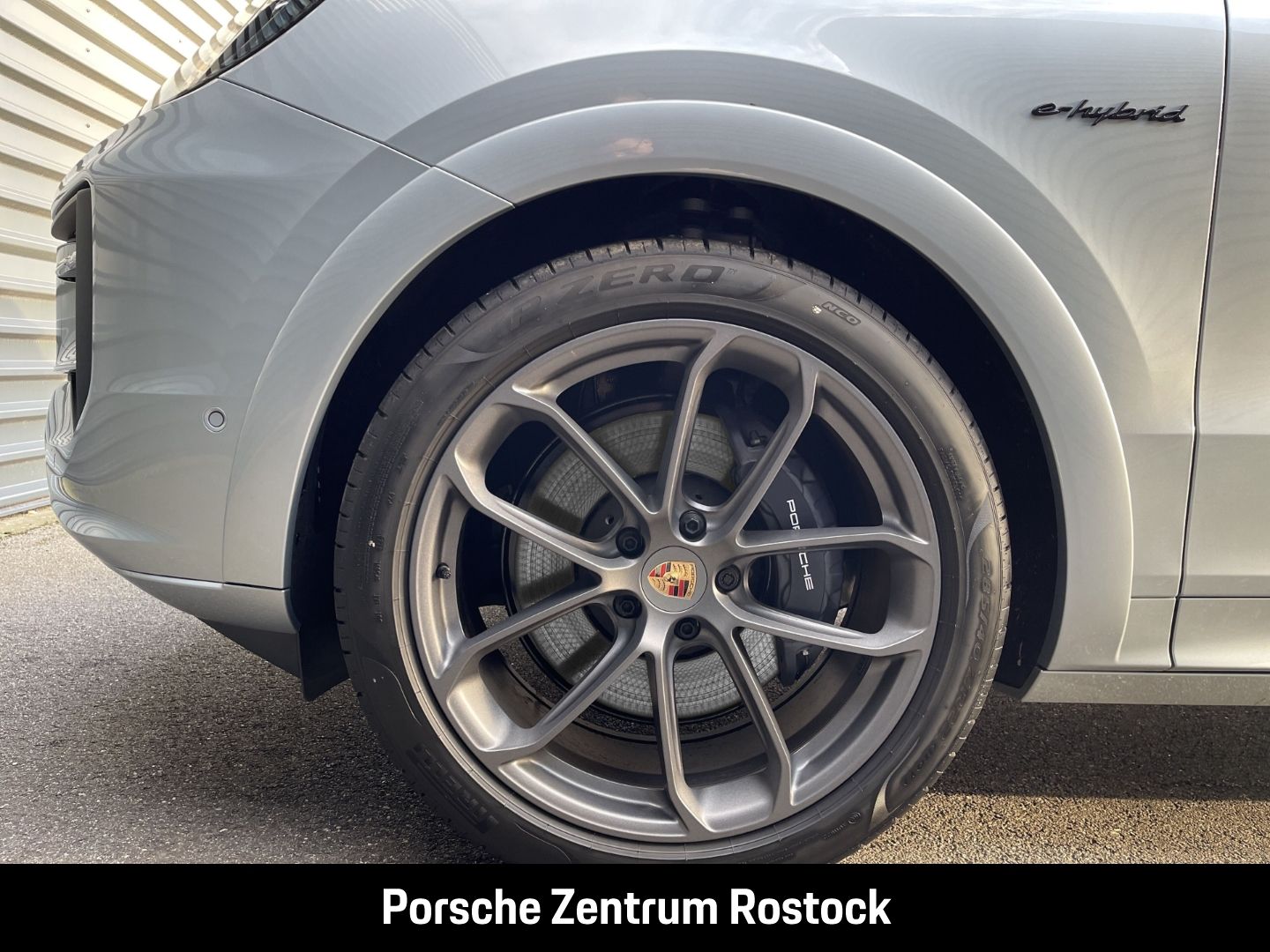 Porsche Cayenne E-Hybrid Coupe Sportabgas LED-Matrix