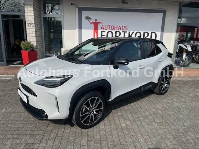 Toyota Yaris Cross 1.5 Hybrid GR Sport - HEAD., elektr.