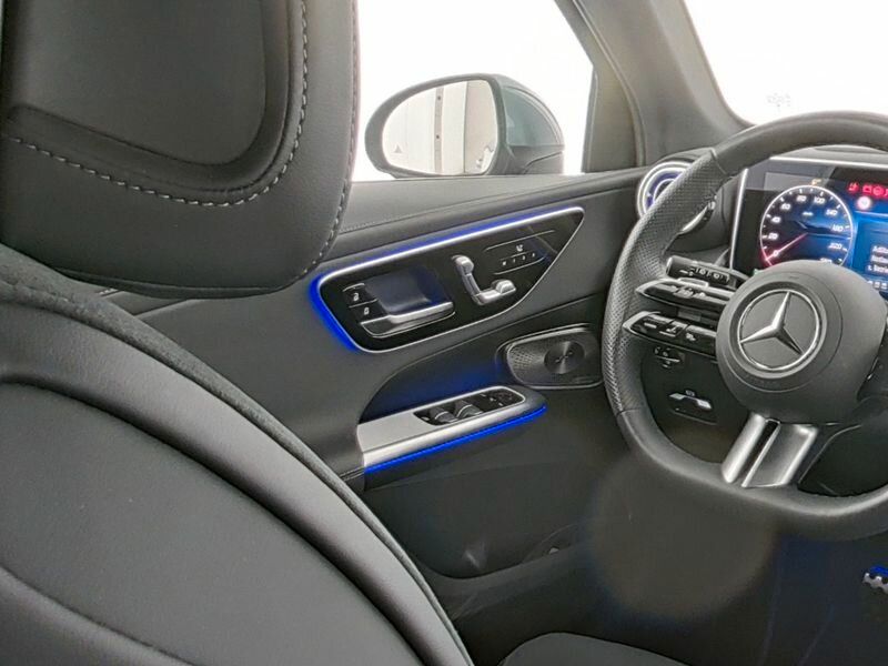 Mercedes-Benz GLC 300 d 4M AMG+20+PANO+SOUND+HEADUP+AHK+DISTR.