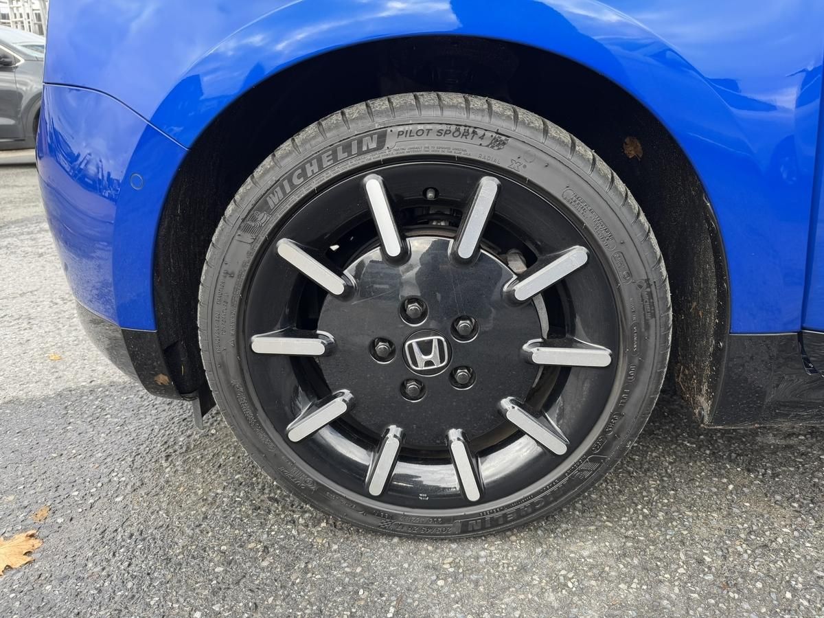 Honda e Advance (17")