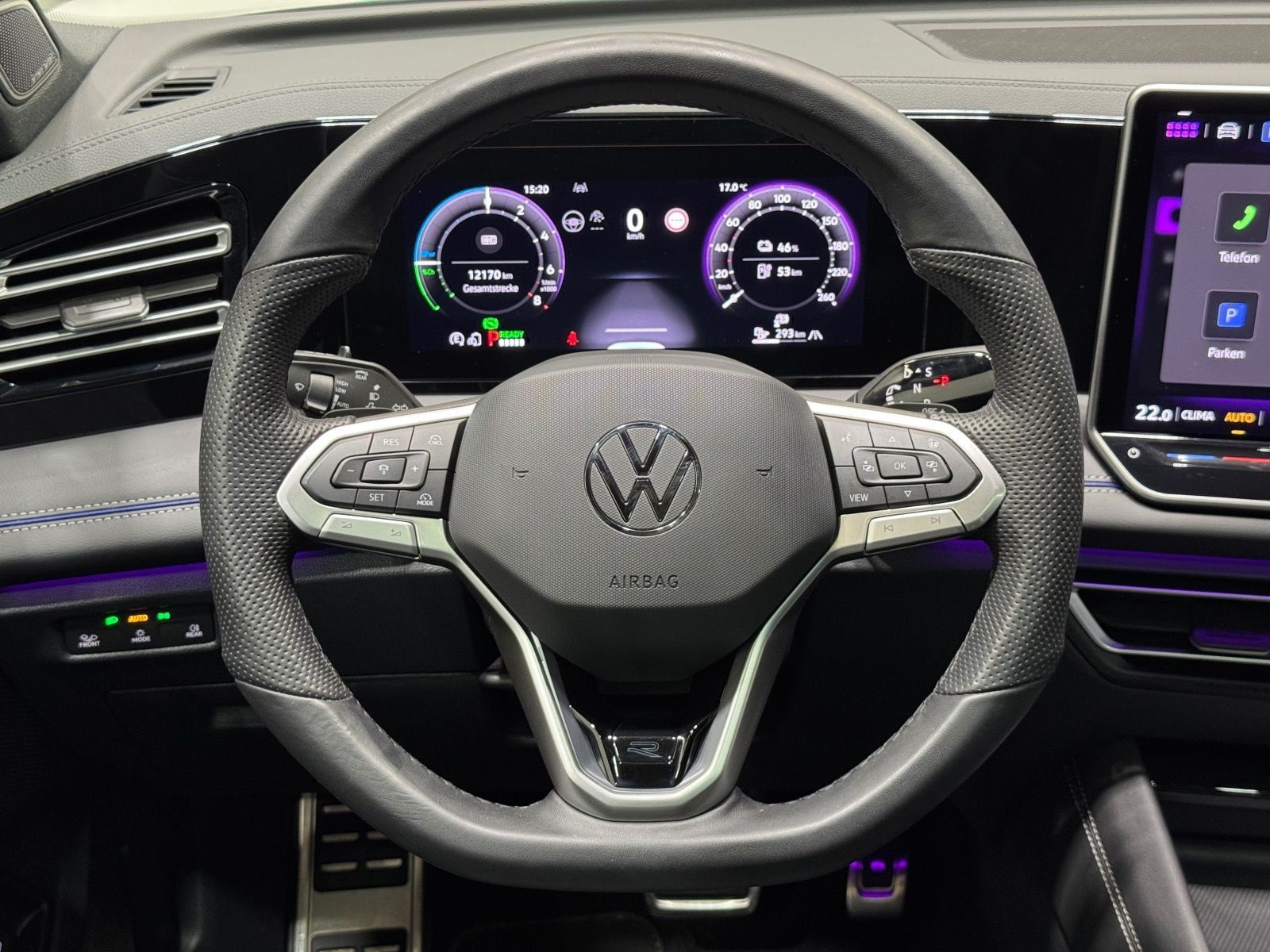 Volkswagen Tiguan R-Line 1.5 TSI eHybrid | MATRIX NAVI PANO