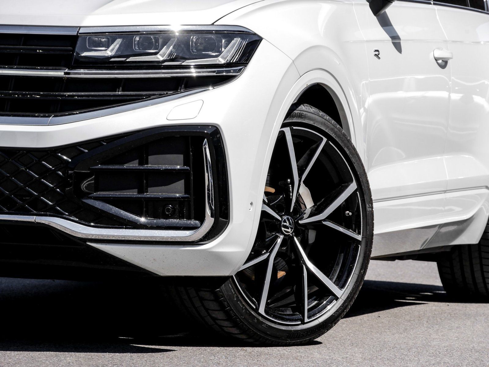 Volkswagen Touareg R-Line V6 TDI DYNAUDIO Standhzg. AHK 22"