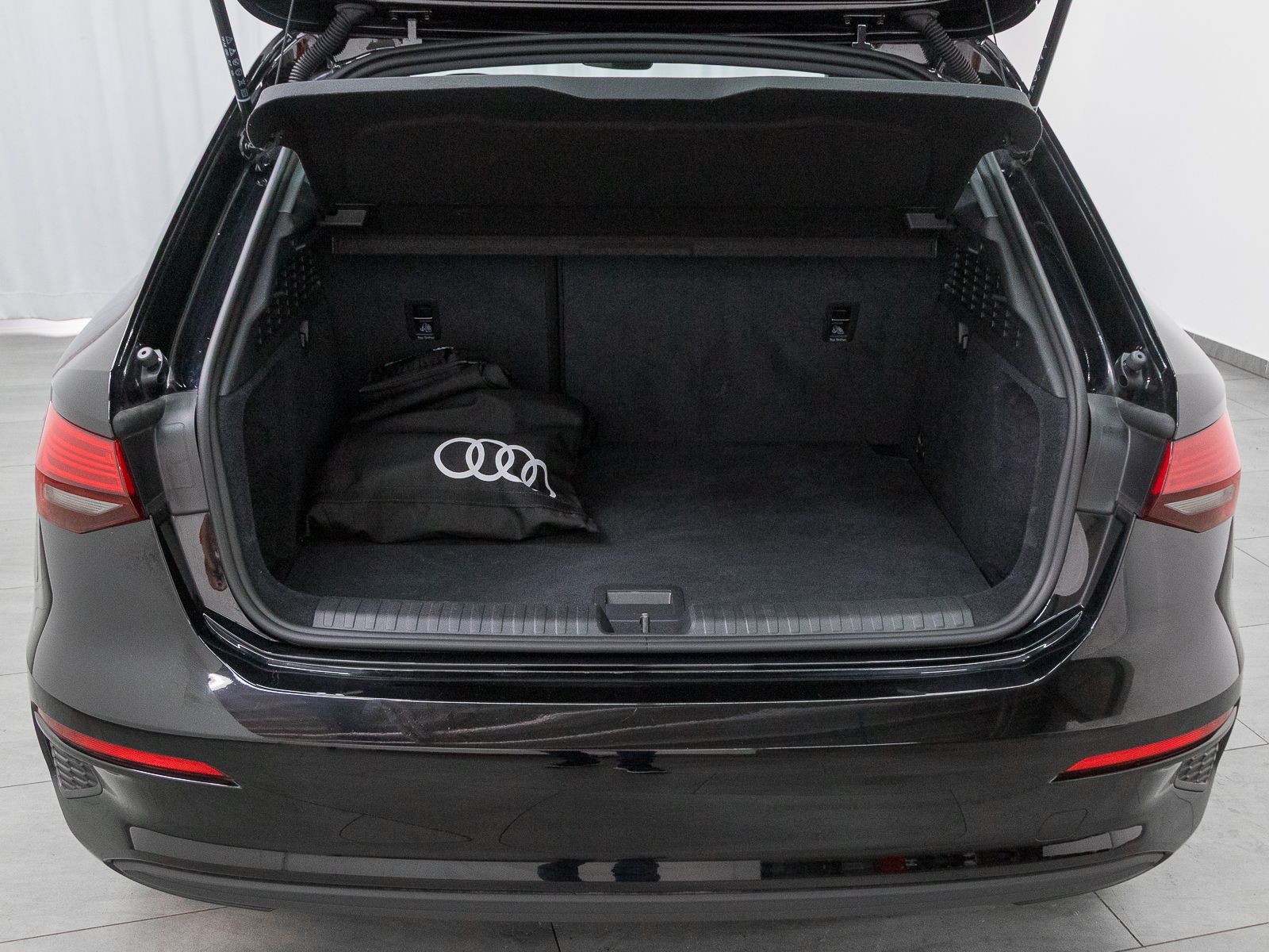 Audi A3 Sportback 40 TFSIe NAVI+ VIRTUAL LM18 SOUND