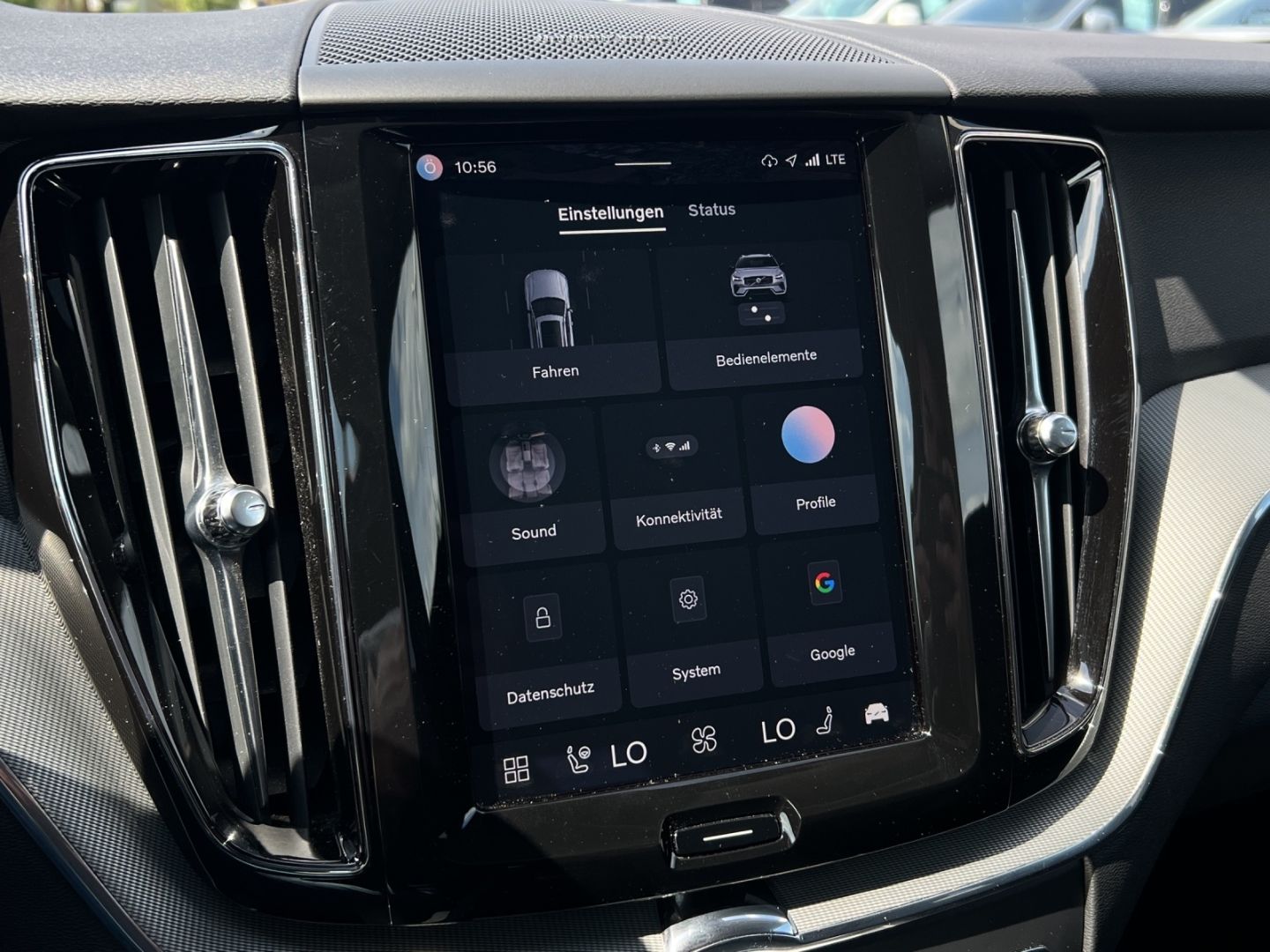 Volvo XC60 Plus Dark AWD/Harman-Kardon/SitzHz/DAB