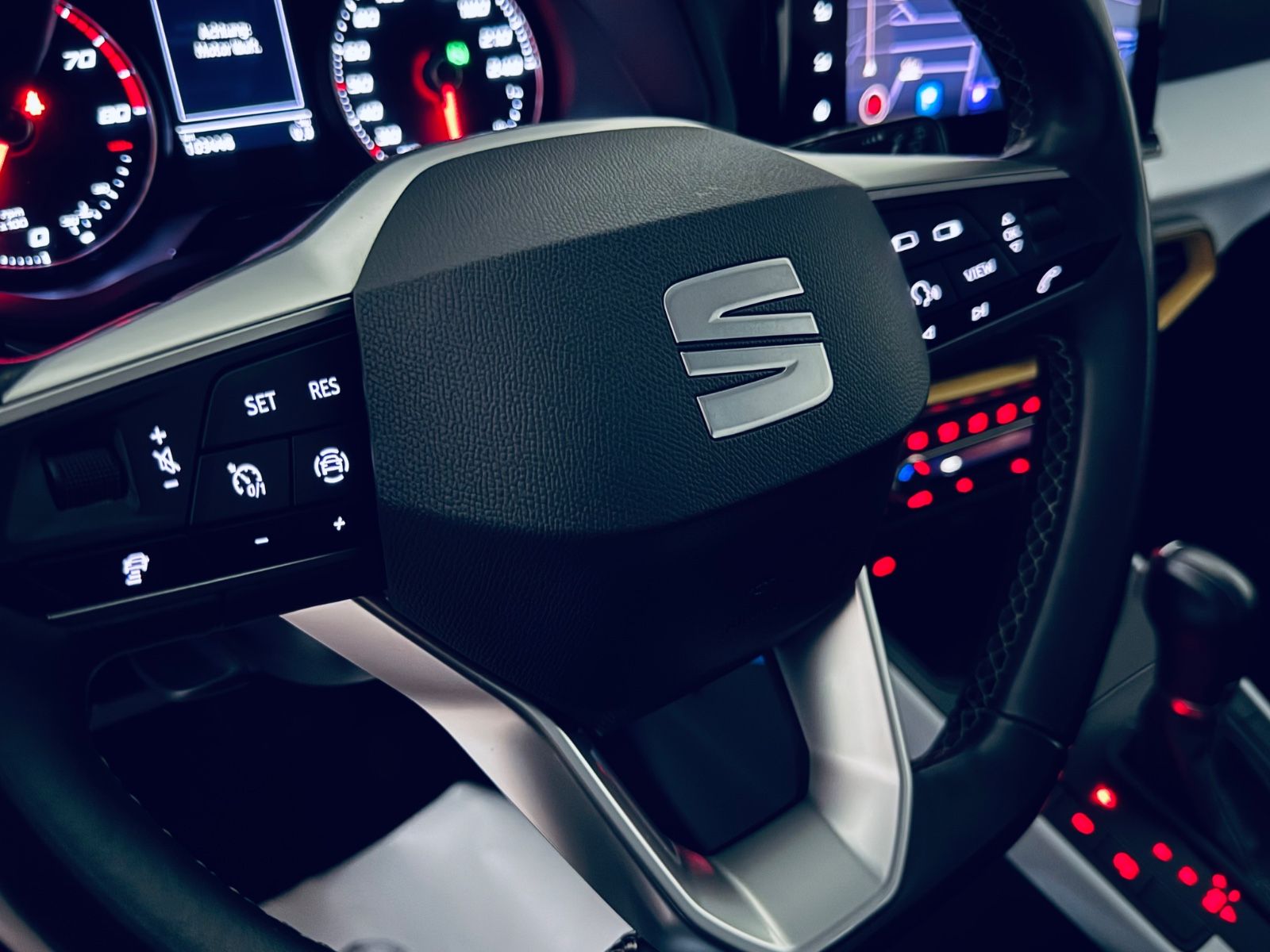 Seat Arona Style 1.0 TSI - Samsaru's Car Outlet