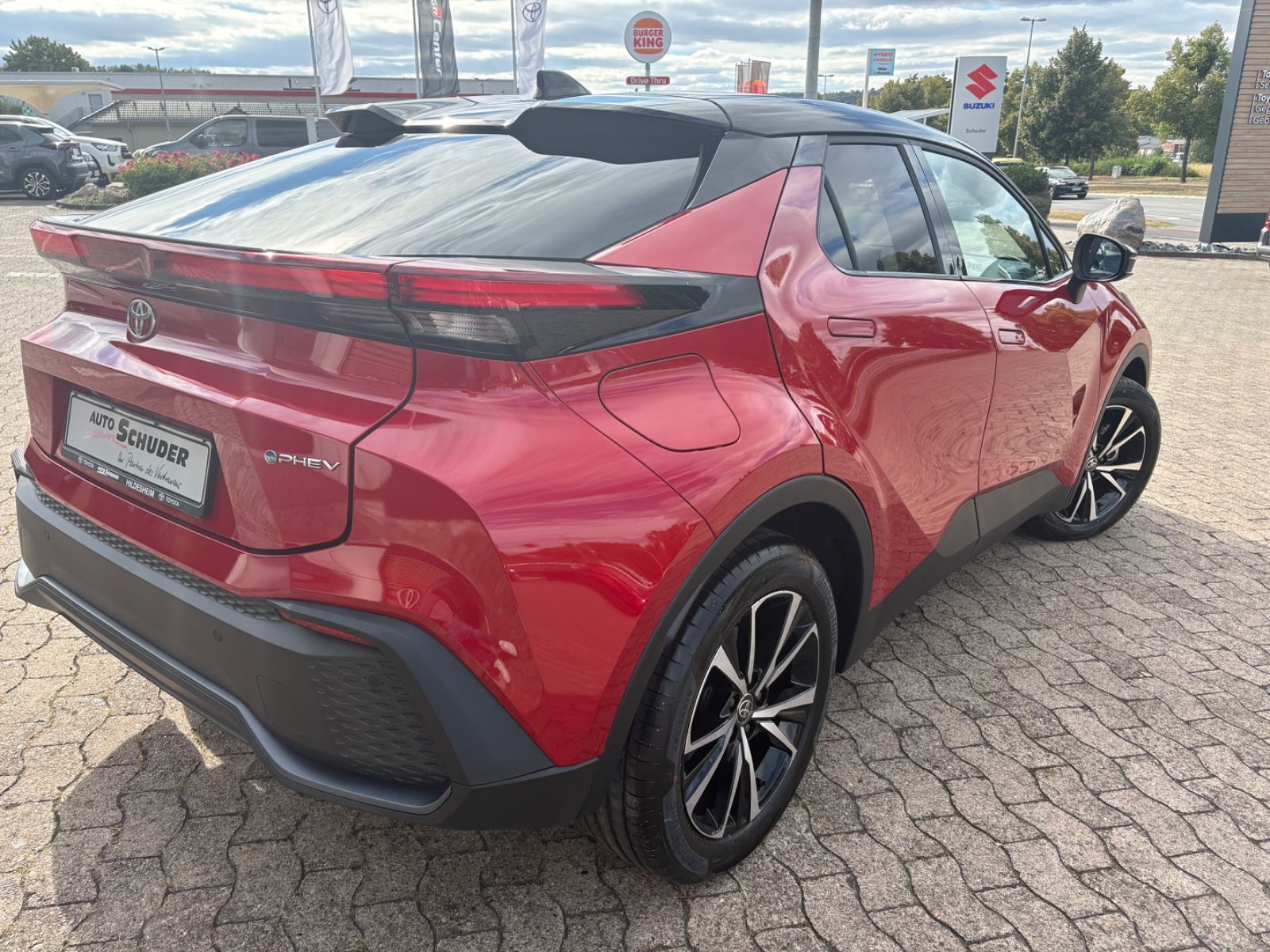 Toyota C-HR Plug-In Team-D **TECHNIKPAKET**