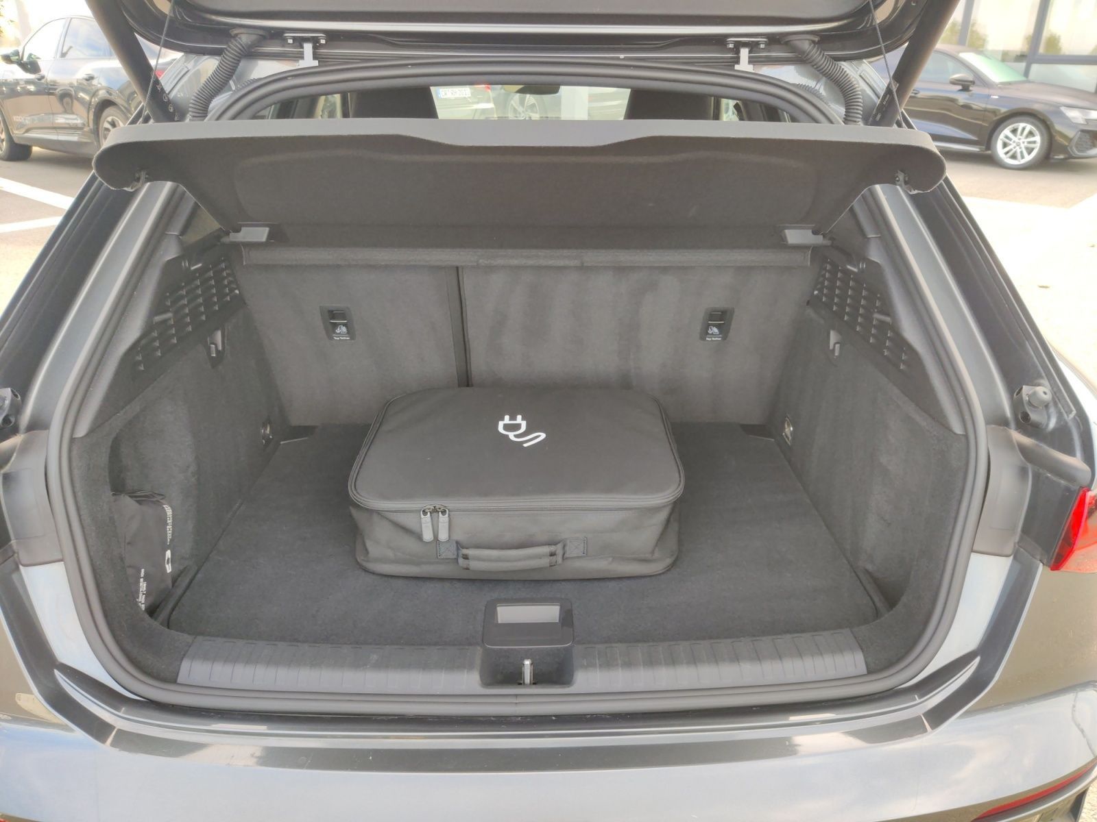 Audi A3 Sportback 40 TFSI e S-Tronic S-Line, Tempomat