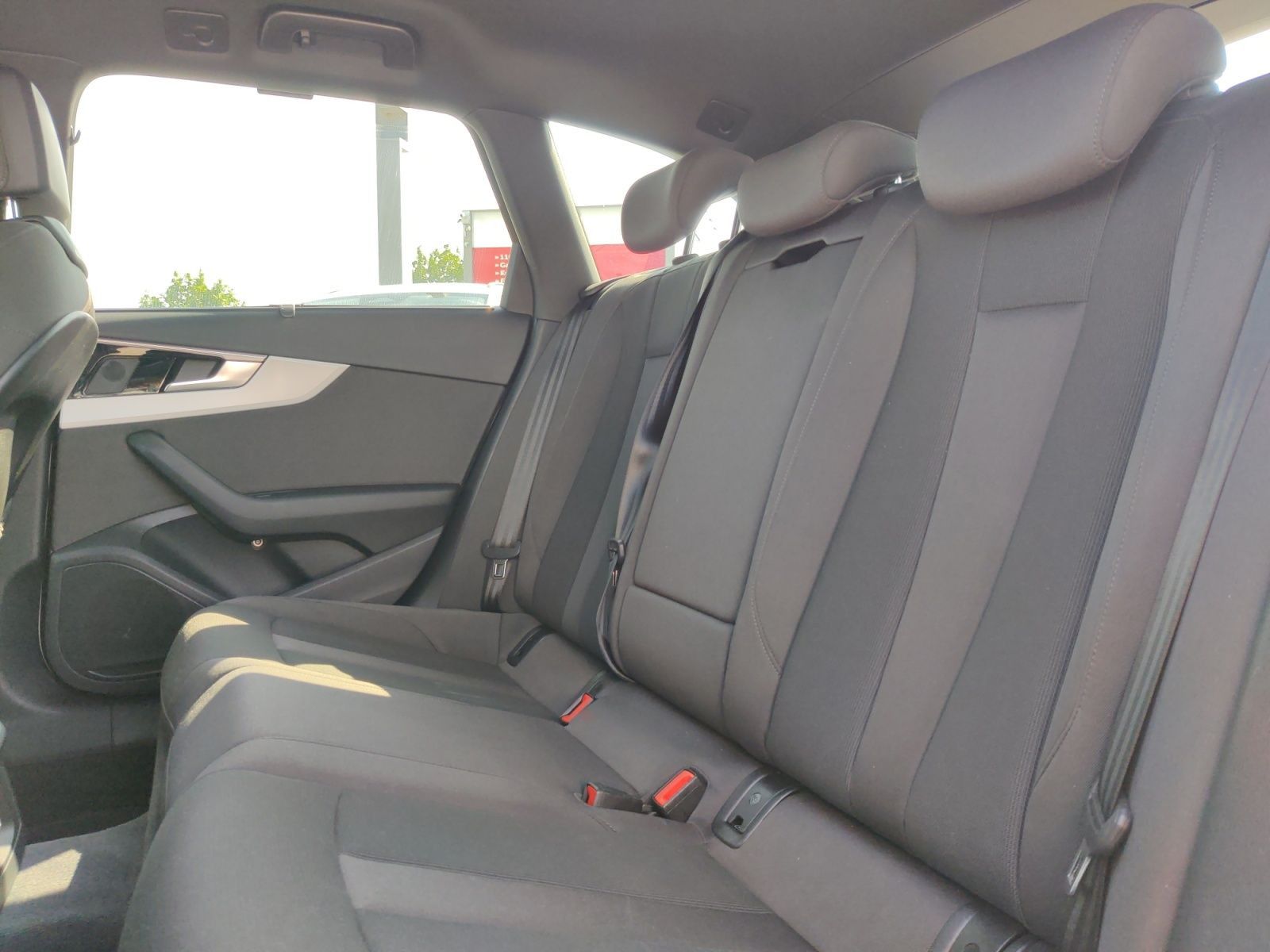 Audi A4 Avant 40 TDI S-Tronic advanced - Samsaru's Car Outlet