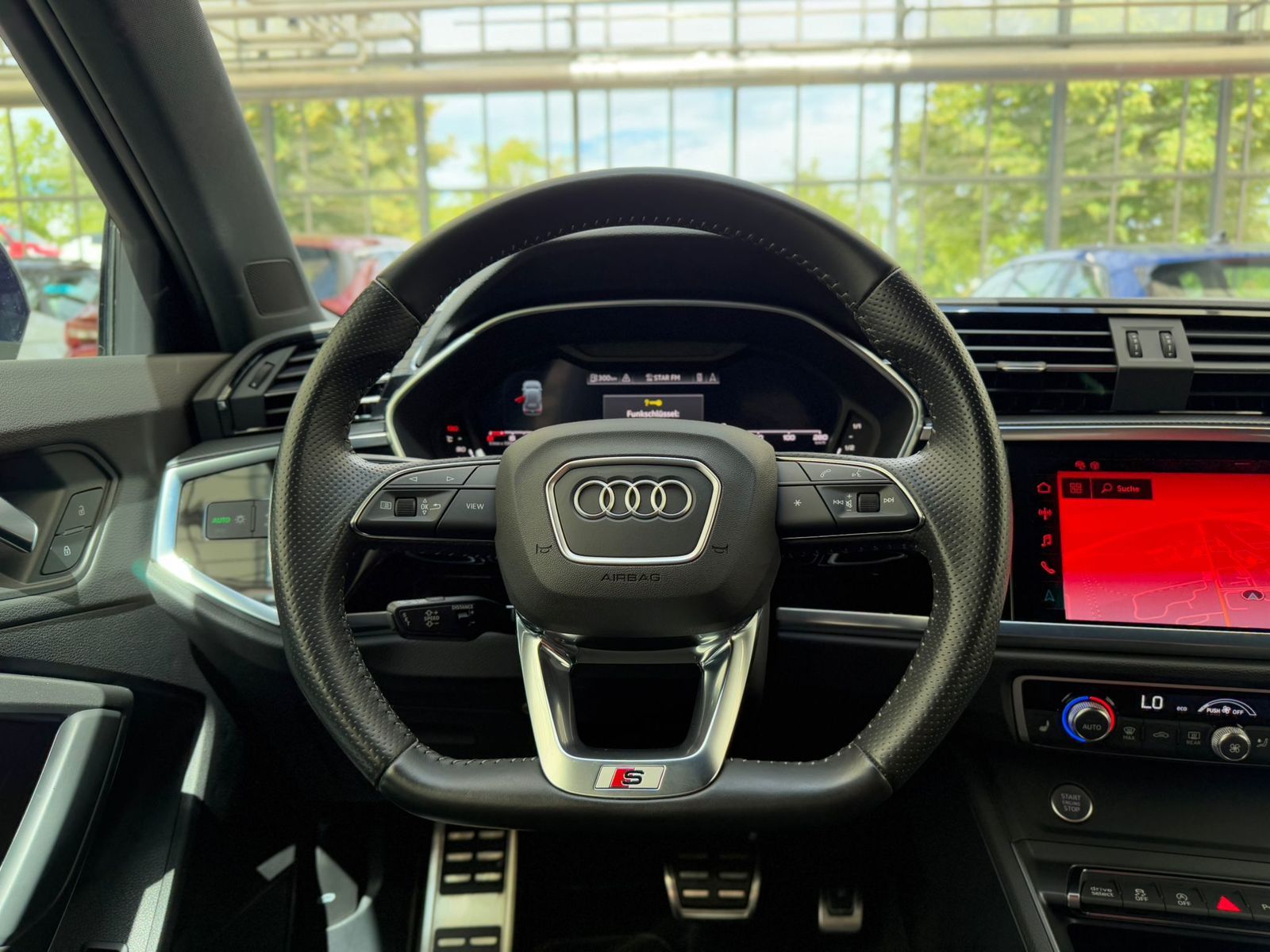 Audi Q3 45 TFSI quattro S Line - Samsaru's Car Outlet