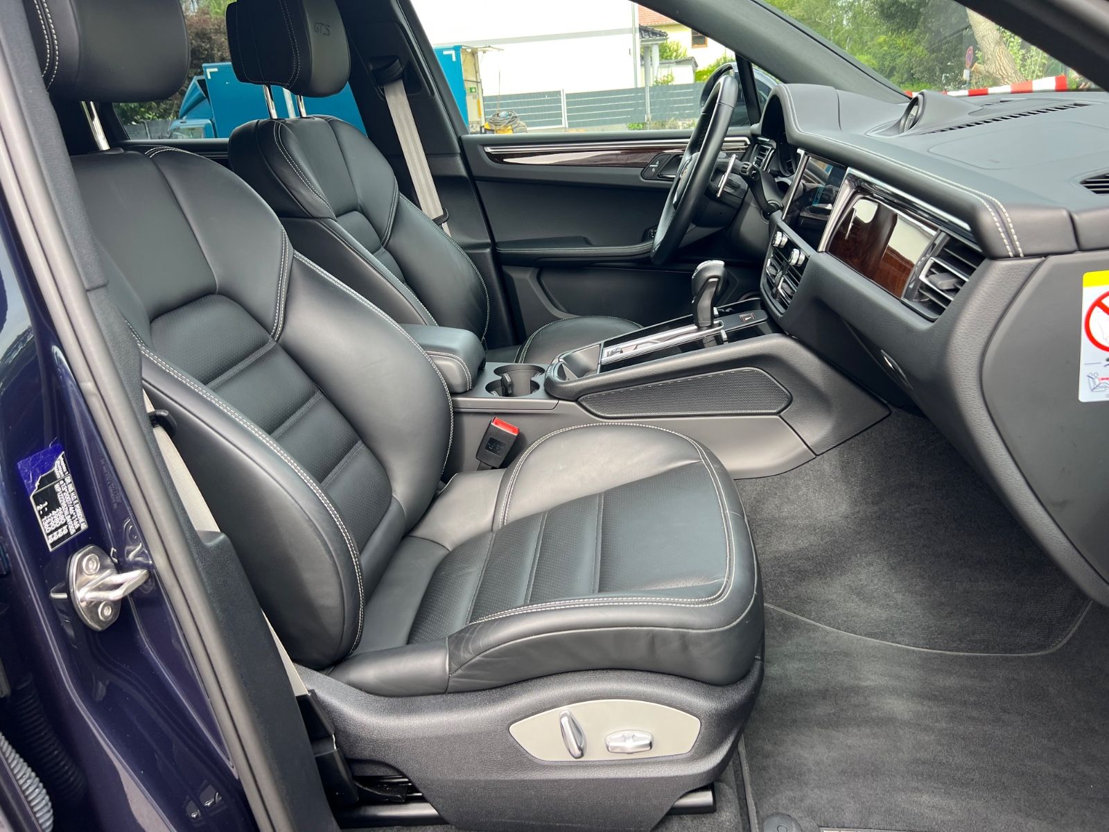 Porsche Macan GTS - Samsaru's Car Outlet