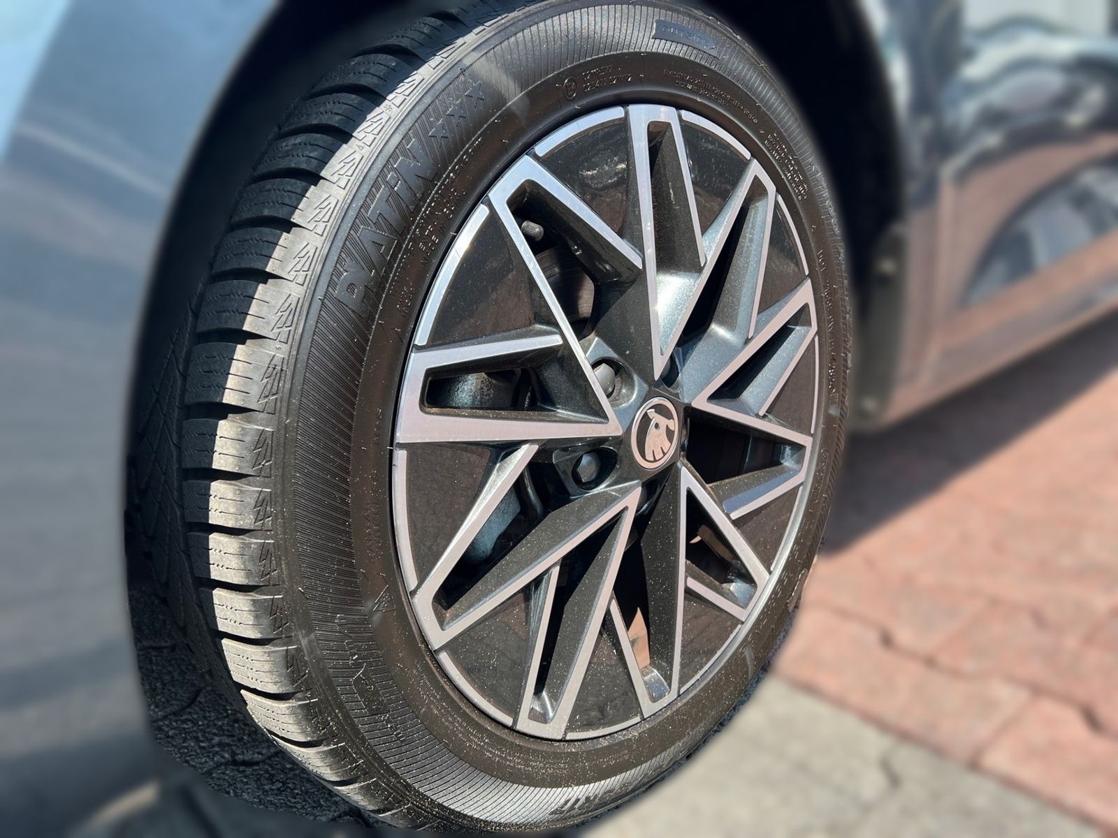 Skoda Octavia Combi 1.0 TSI Clever - Samsaru's Car Outlet