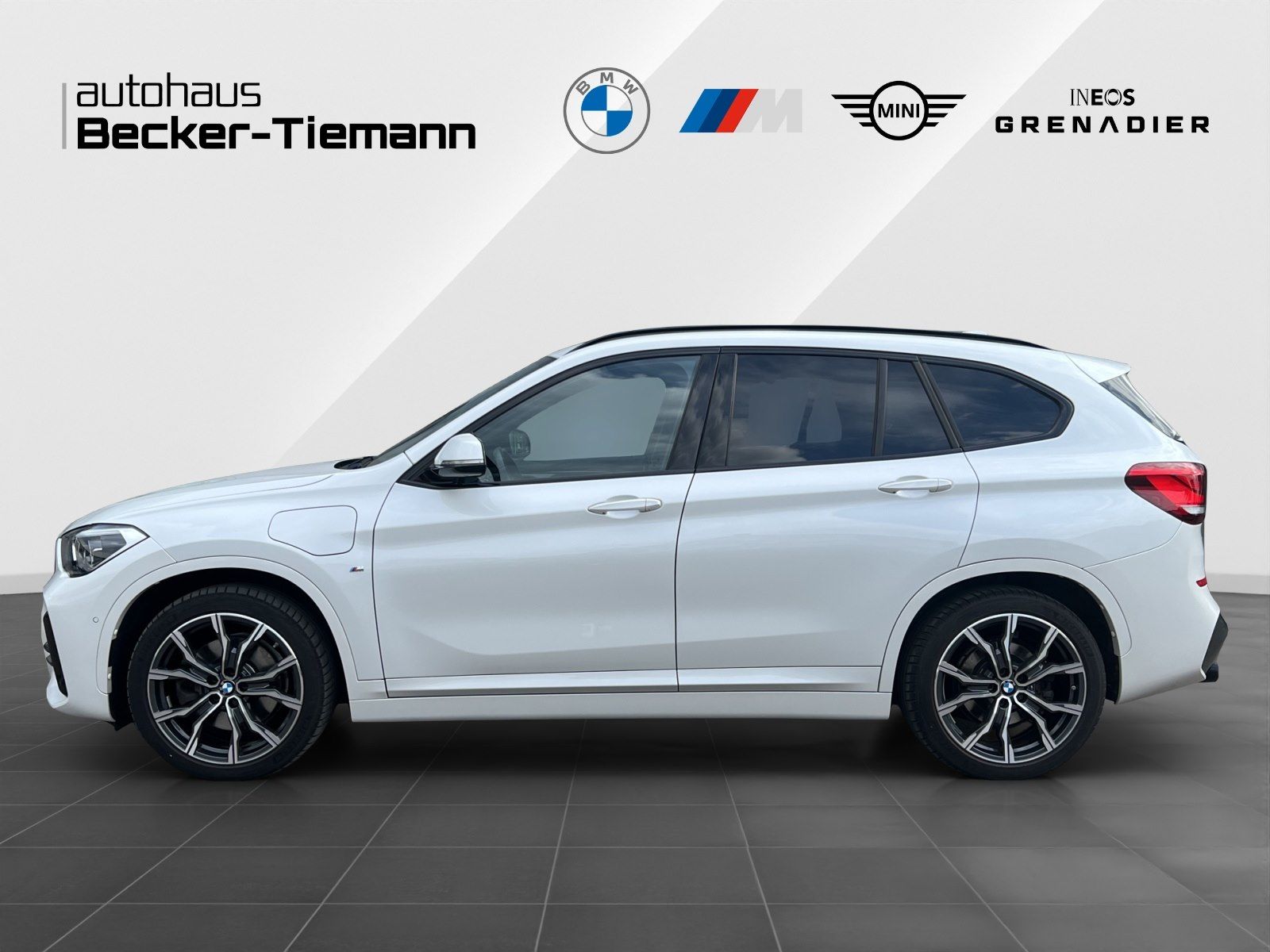 BMW X1 xDrive25e - Samsaru's Car Outlet