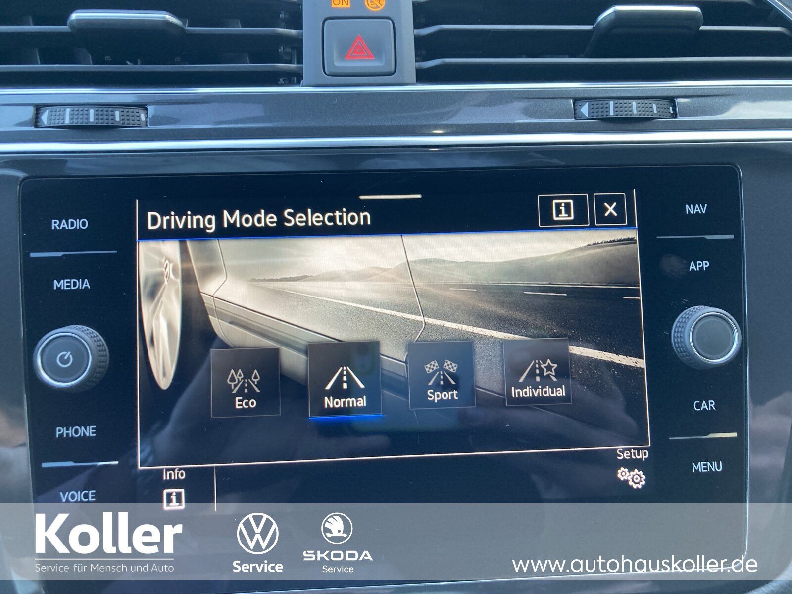 Volkswagen Tiguan Allspace 2.0 TDI DSG 4MO R-Line Leder