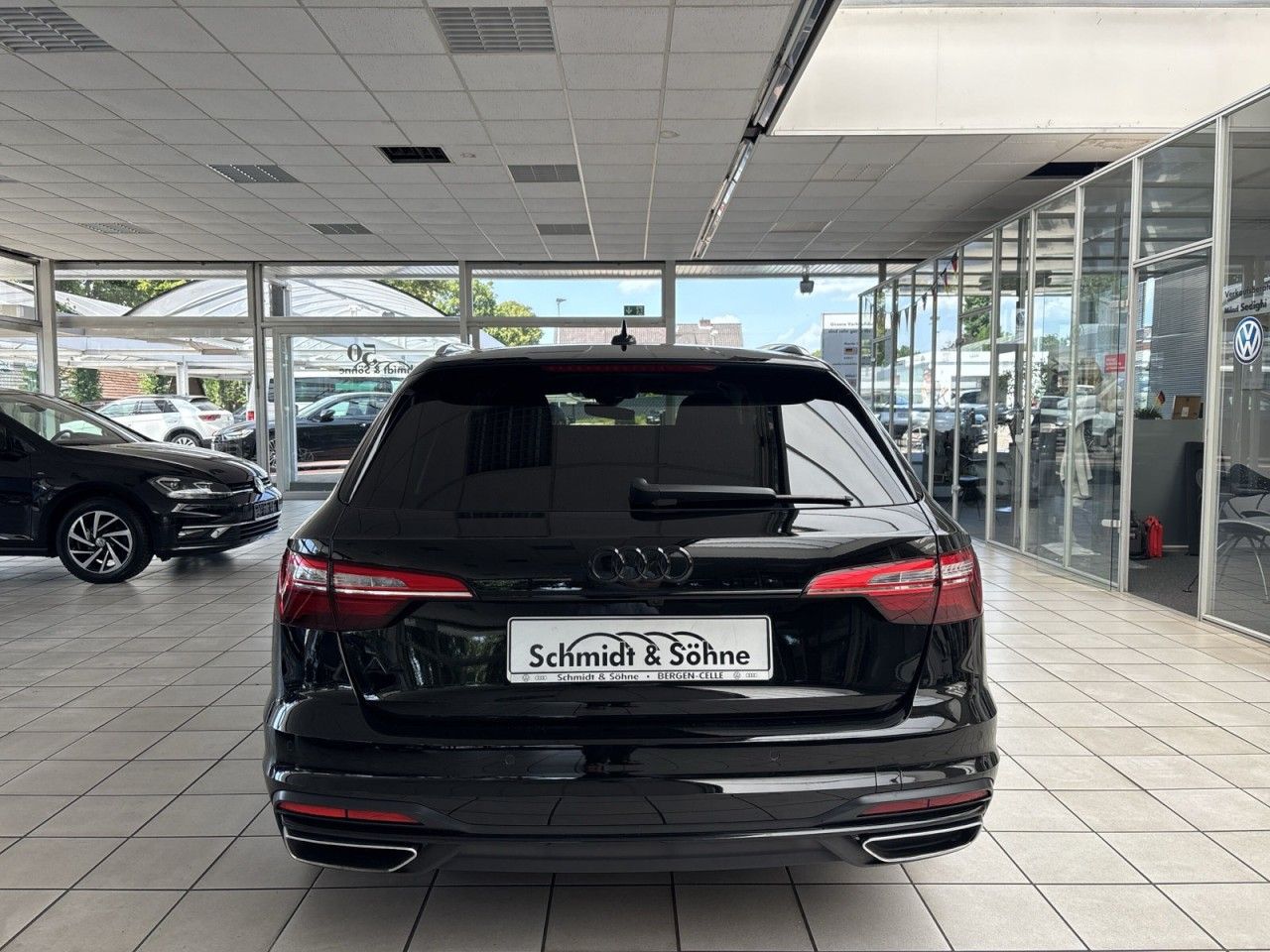 Audi A4 Avant 40 TDI Advanced - Samsaru's Car Outlet