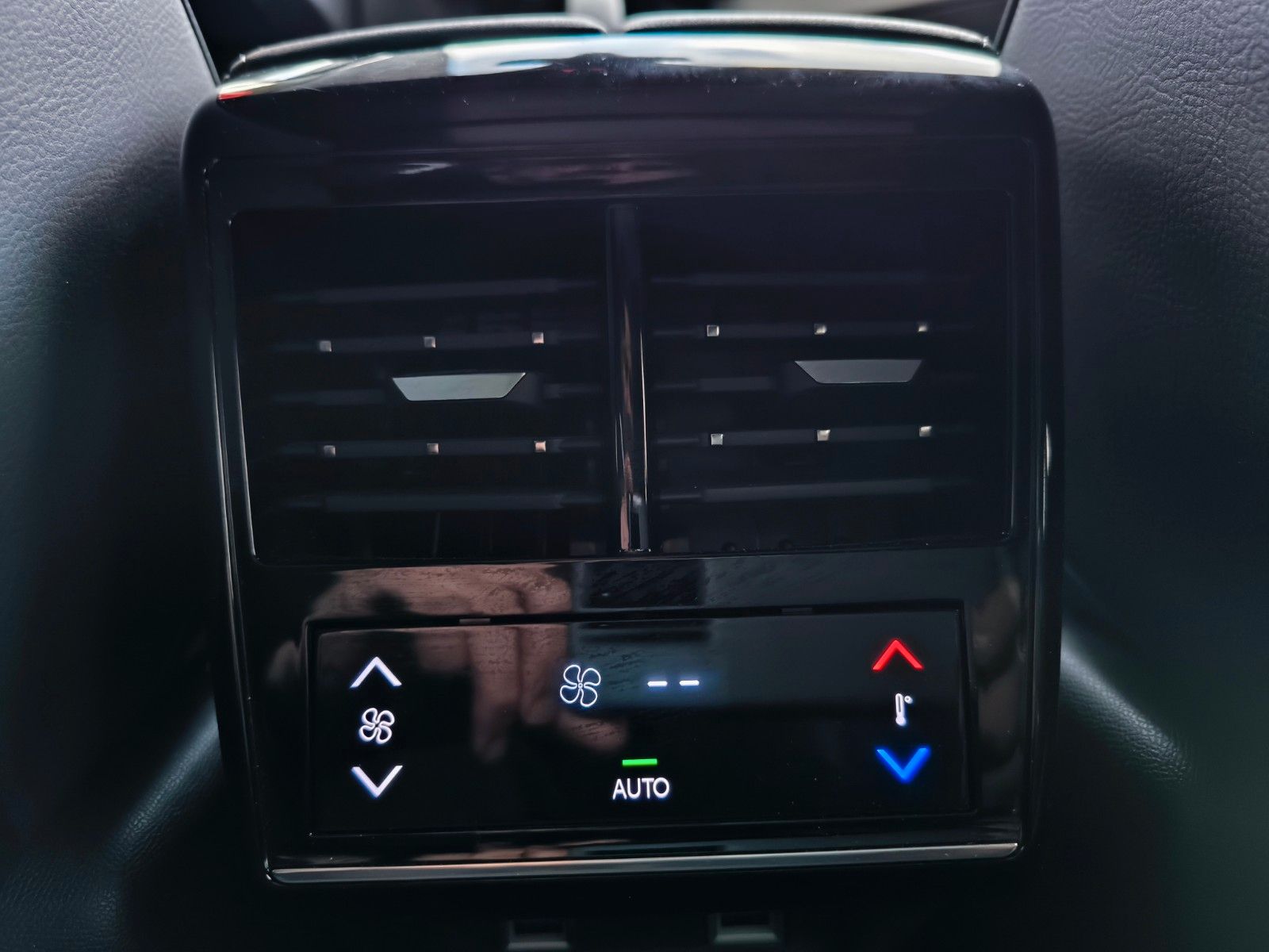 DS Automobiles DS7 Crossback  E-Tense 4x2 Rivoli Night-Vision
