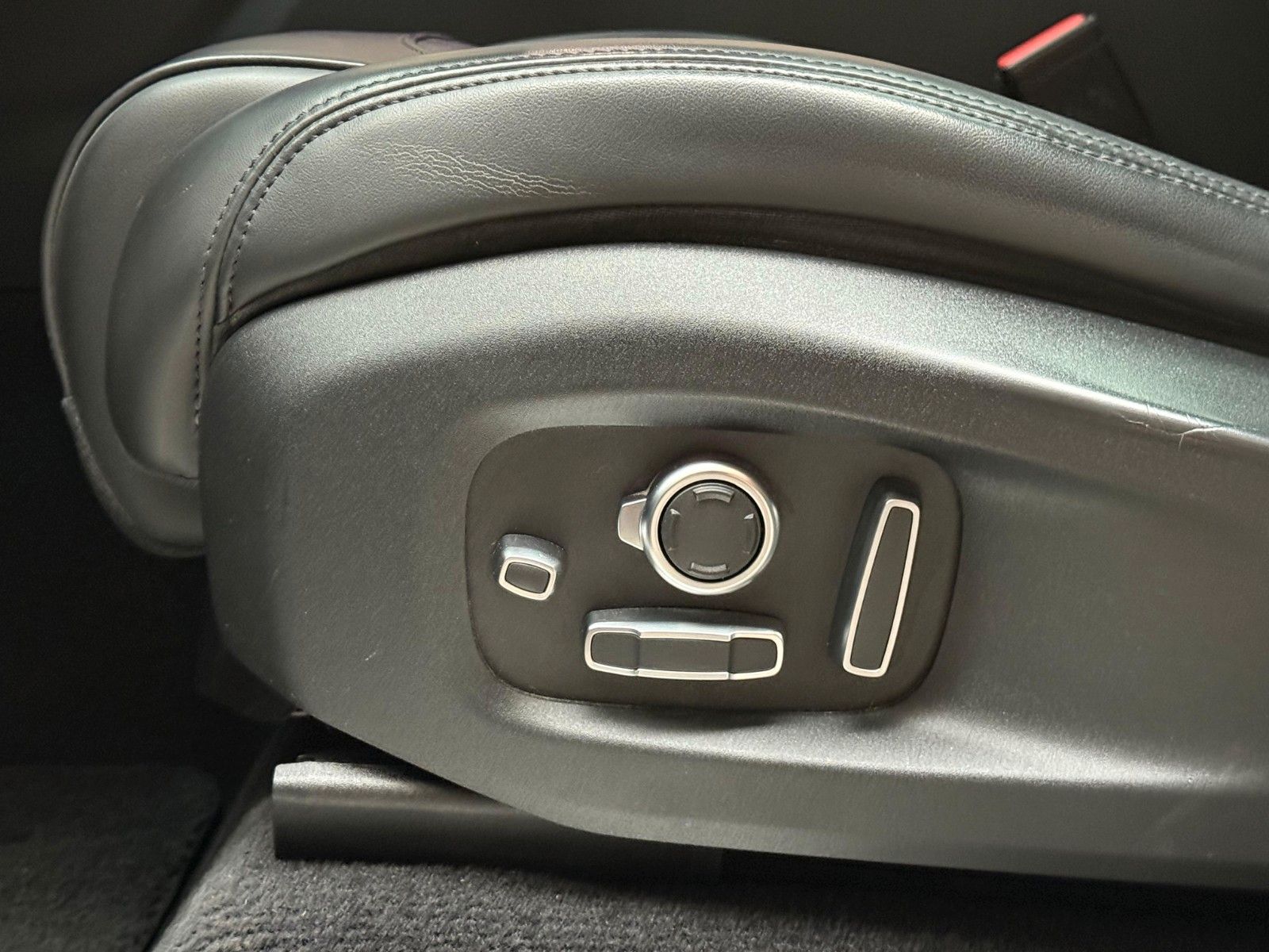 Range Rover Sport SVR - Samsaru's Car Outlet