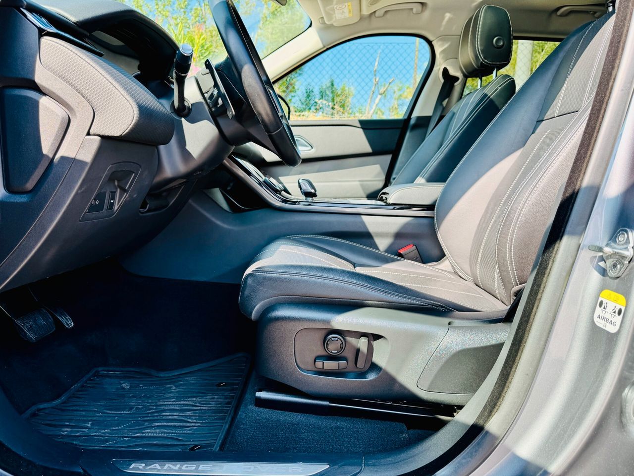 RANGE ROVER VELAR S 2.0D - Samsaru's Car Outlet