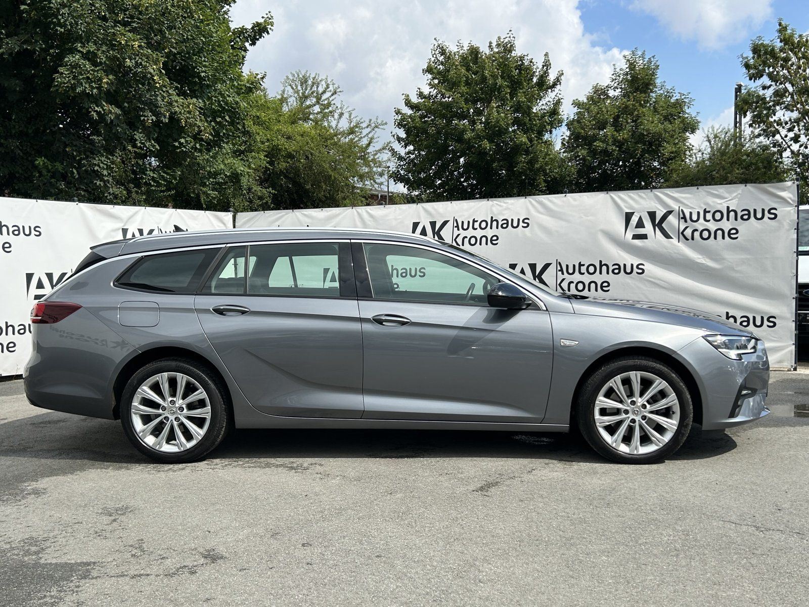Opel Insignia 2.0 CDTI Business - Samsaru's Car Outlet