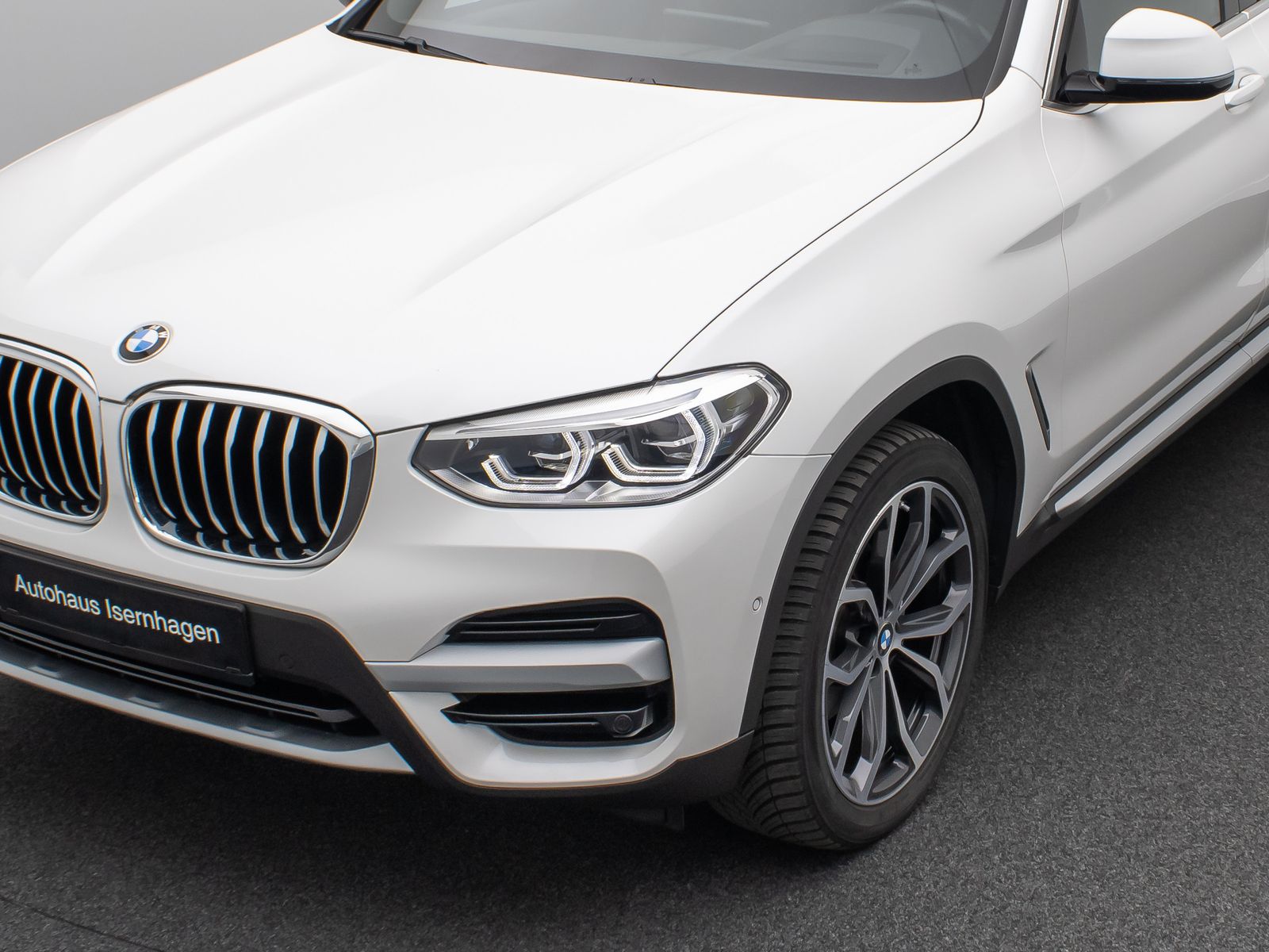 BMW X3 xD20d xLine - Samsaru's Car Outlet