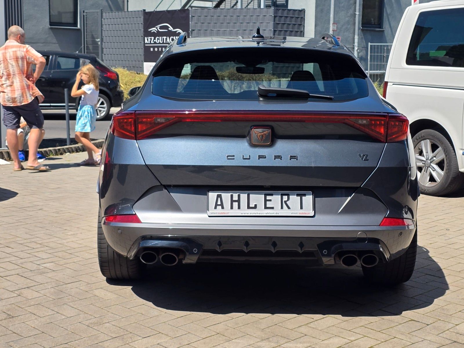 Cupra Formentor VZ 4Drive Exclusiv - Samsaru's Car Outlet
