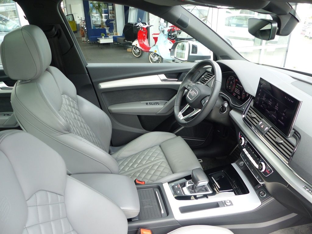 Audi Q5 50 TDI quattro Tiptronic Advanced - Samsaru's Car Outlet