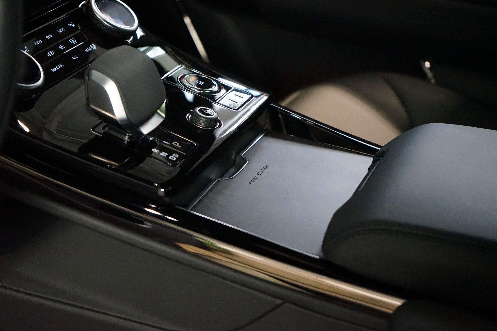 Range Rover SPORT First Edition - Samsaru's Car Outlet