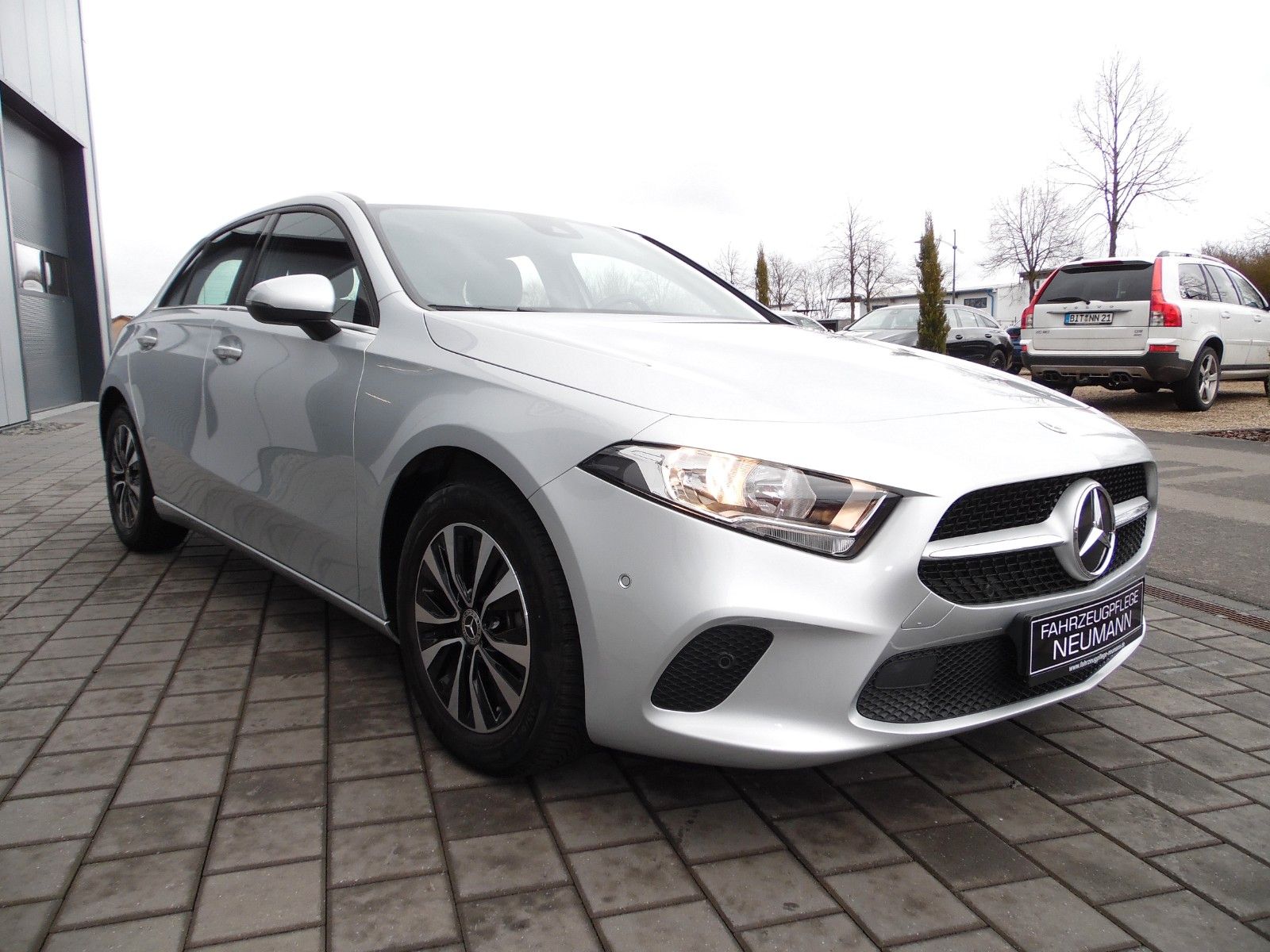 Mercedes-Benz A 200 - Samsaru's Car Outlet